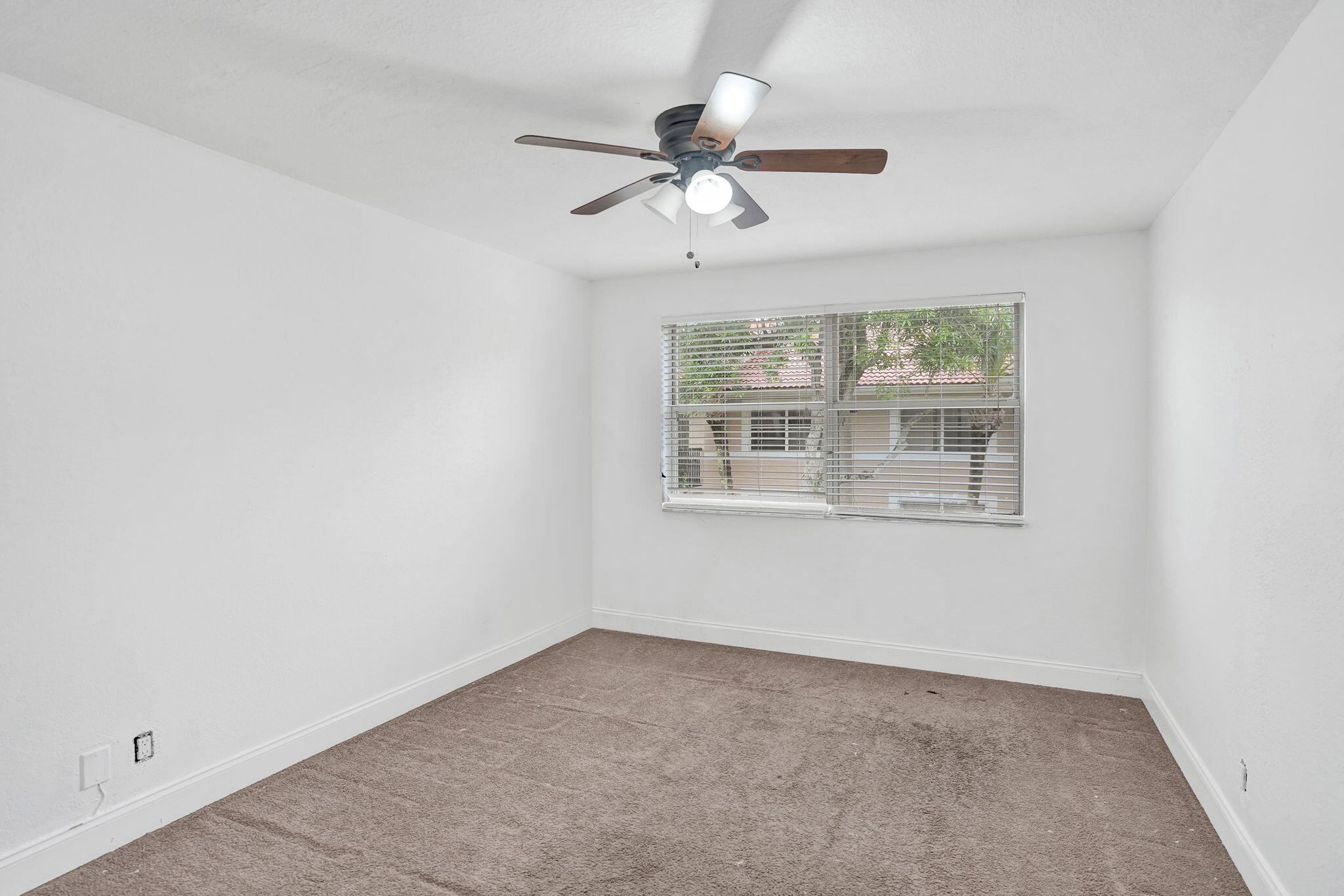 8761 Wiles #301, Coral Springs FL 33067
