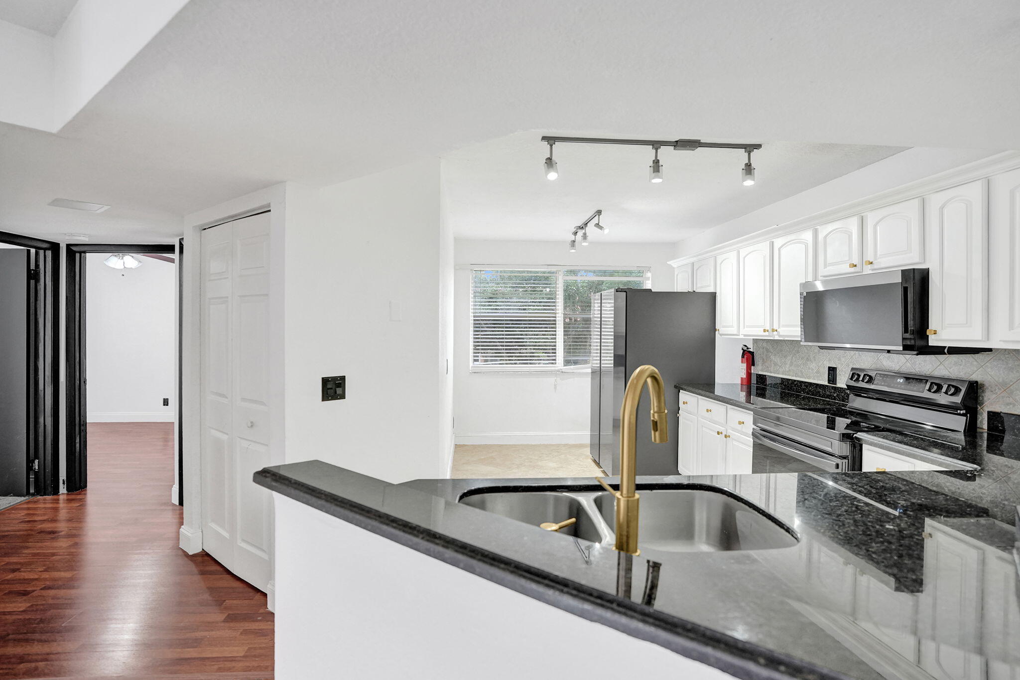 8761 Wiles #301, Coral Springs FL 33067