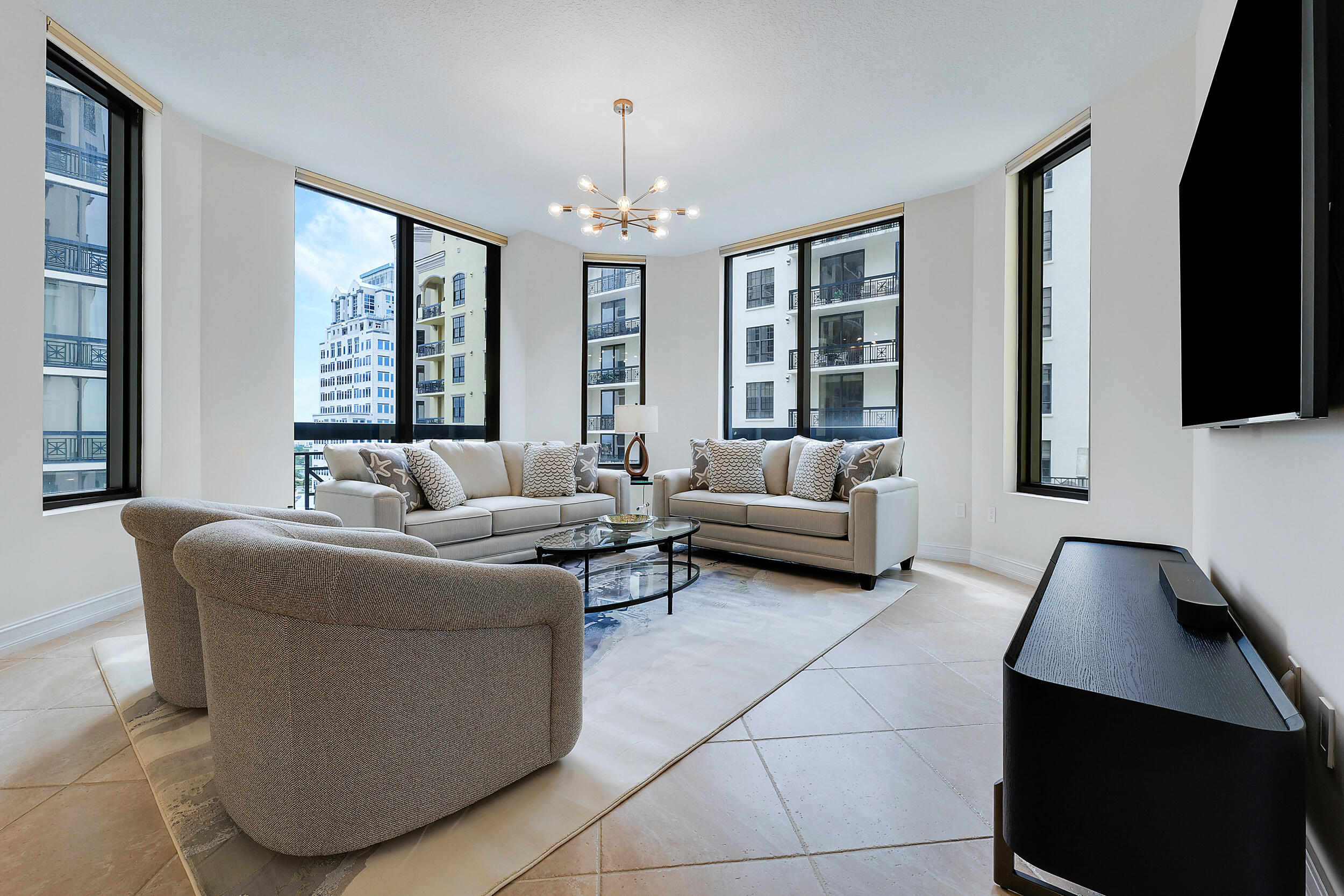 701 S OLIVE #1004, West Palm Beach FL 33401