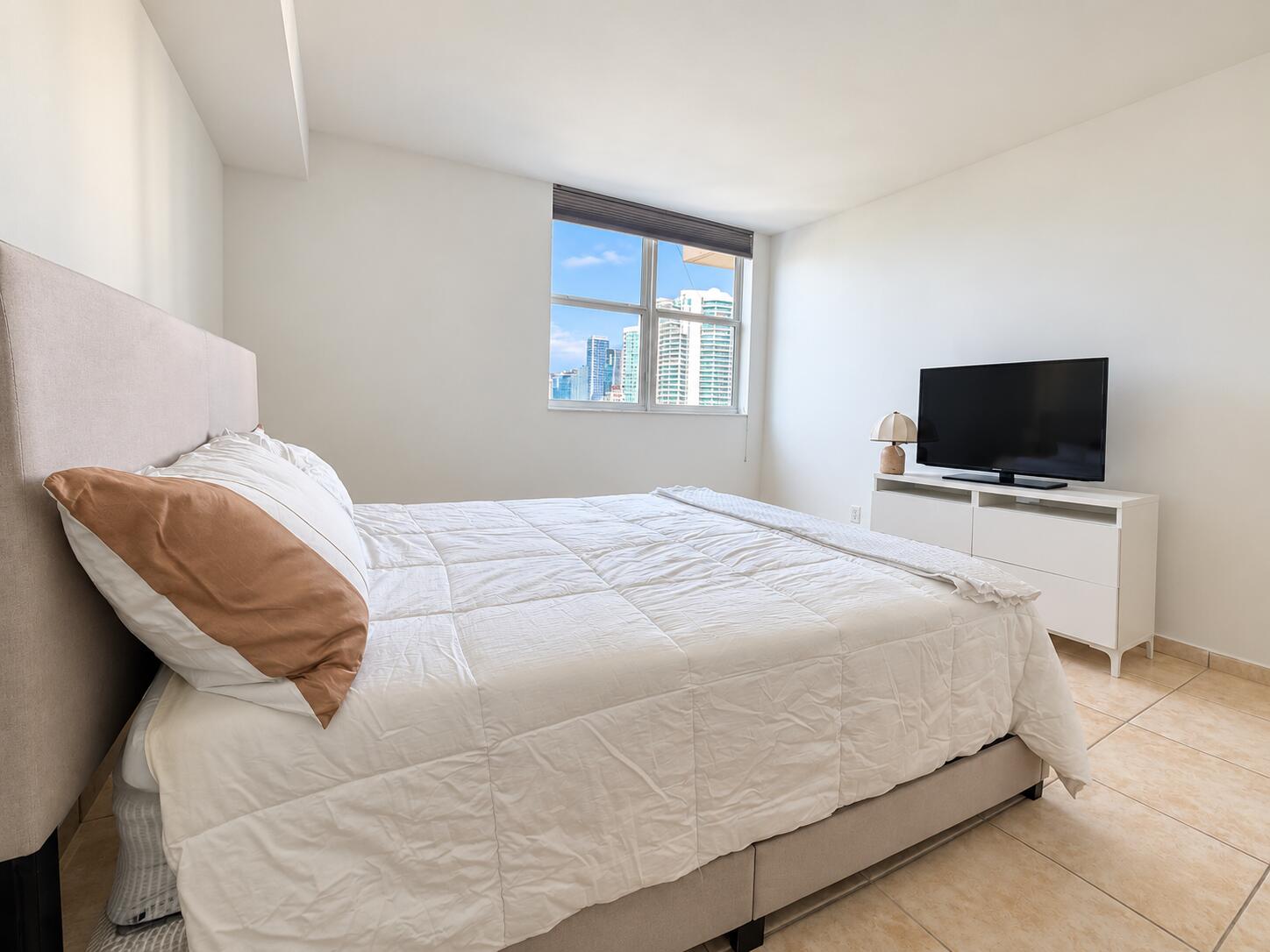 2475 Brickell #1705, Miami FL 33129