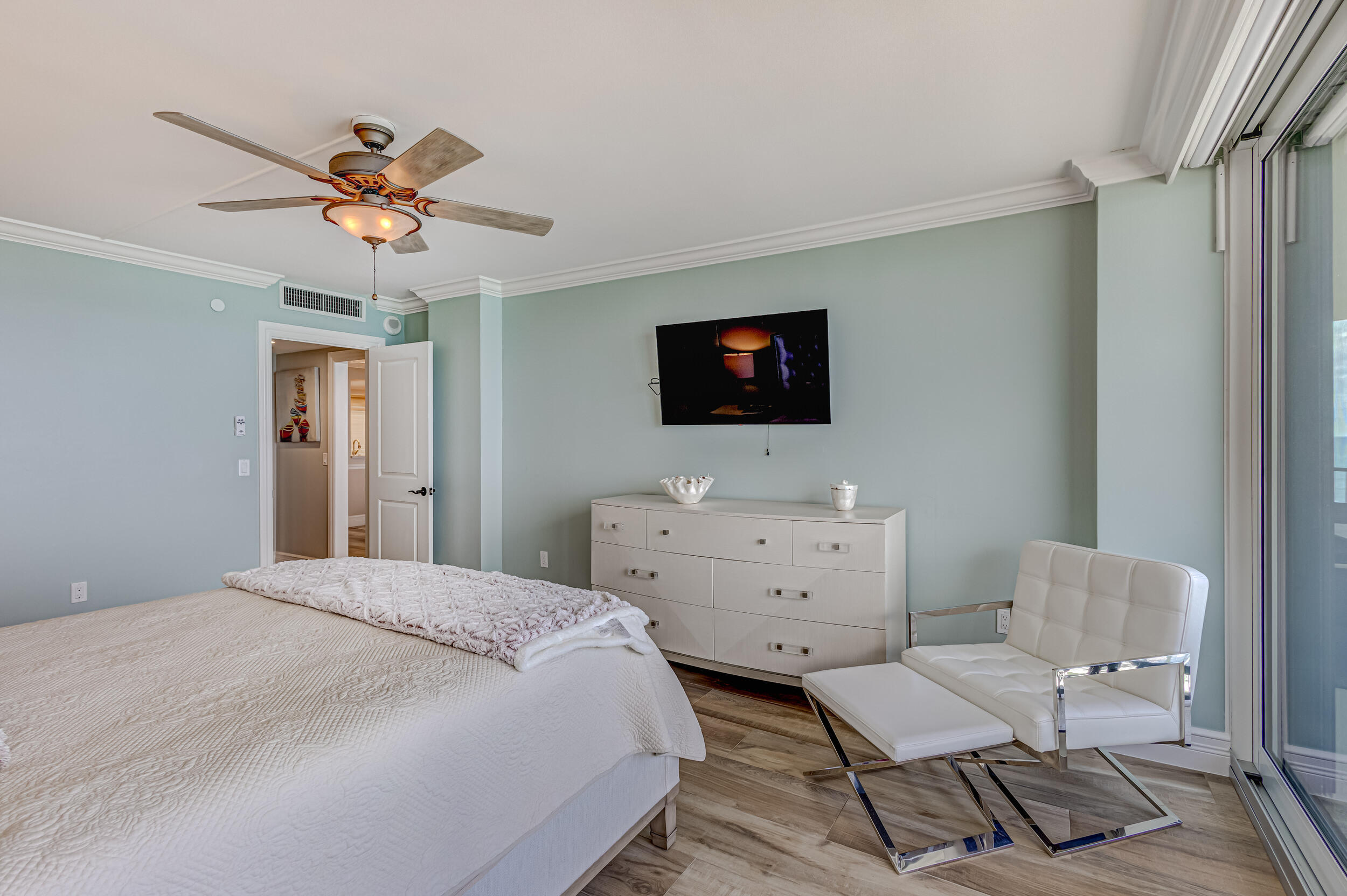 400 Beach #702, Tequesta FL 33469