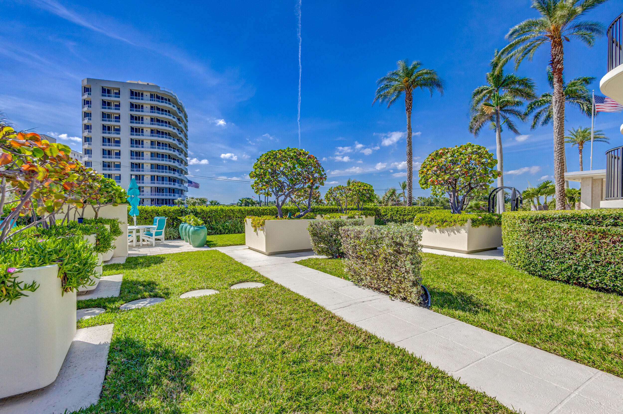 400 Beach #702, Tequesta FL 33469