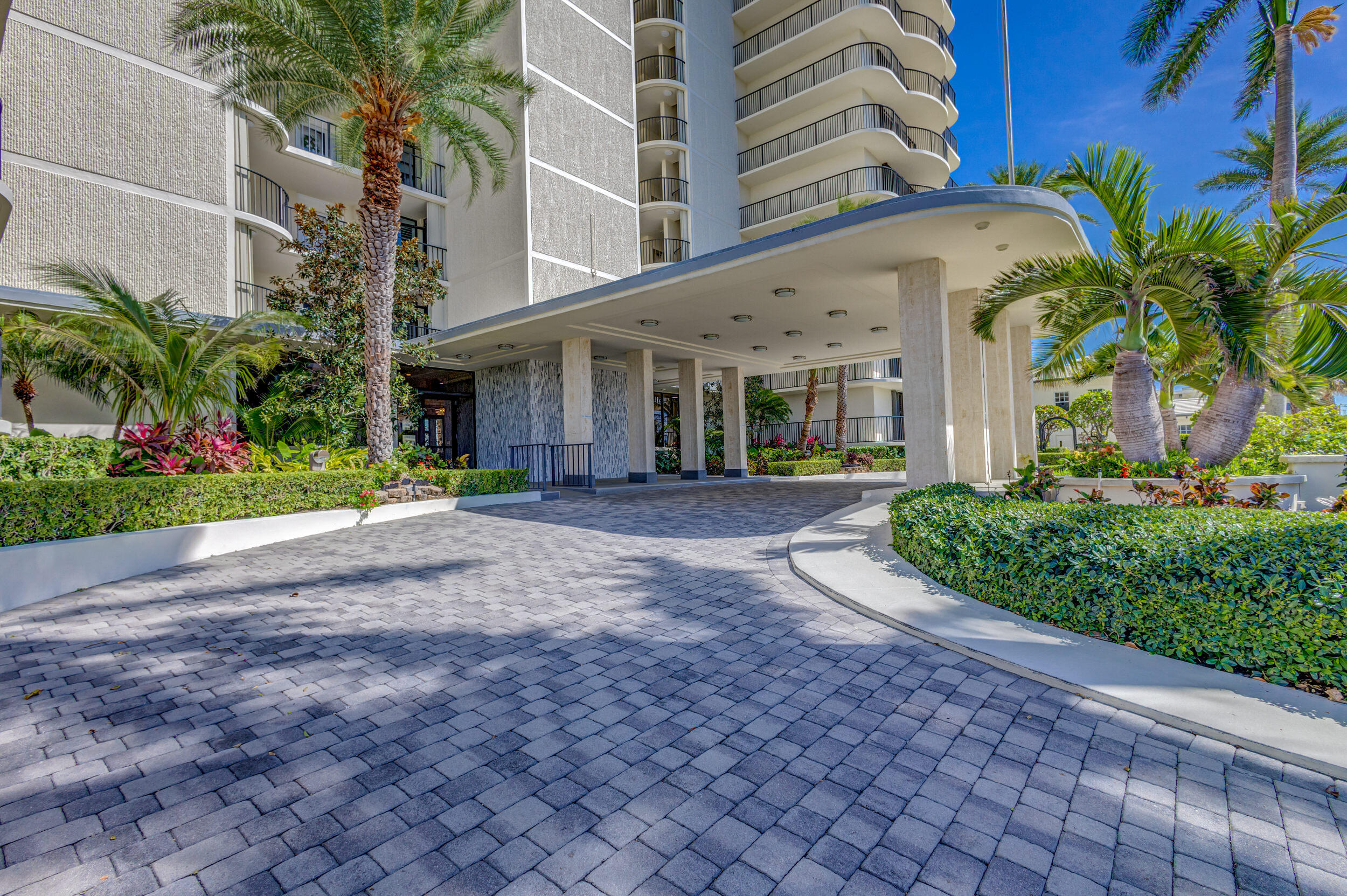 400 Beach #702, Tequesta FL 33469