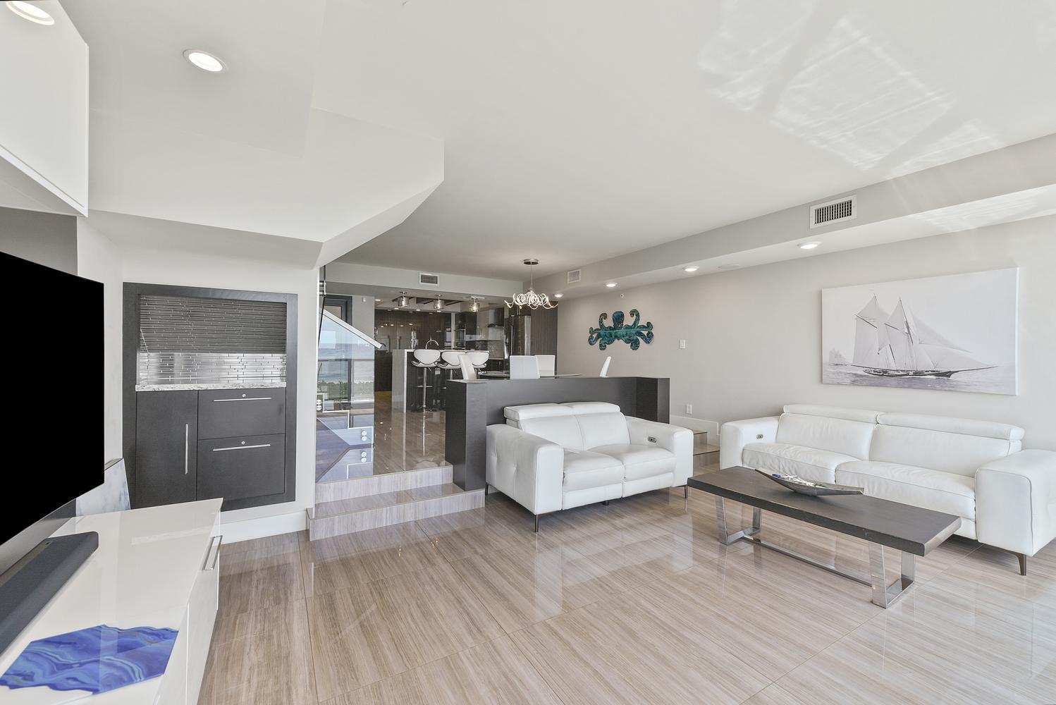 3115 S OCEAN #103, Highland Beach FL 33487