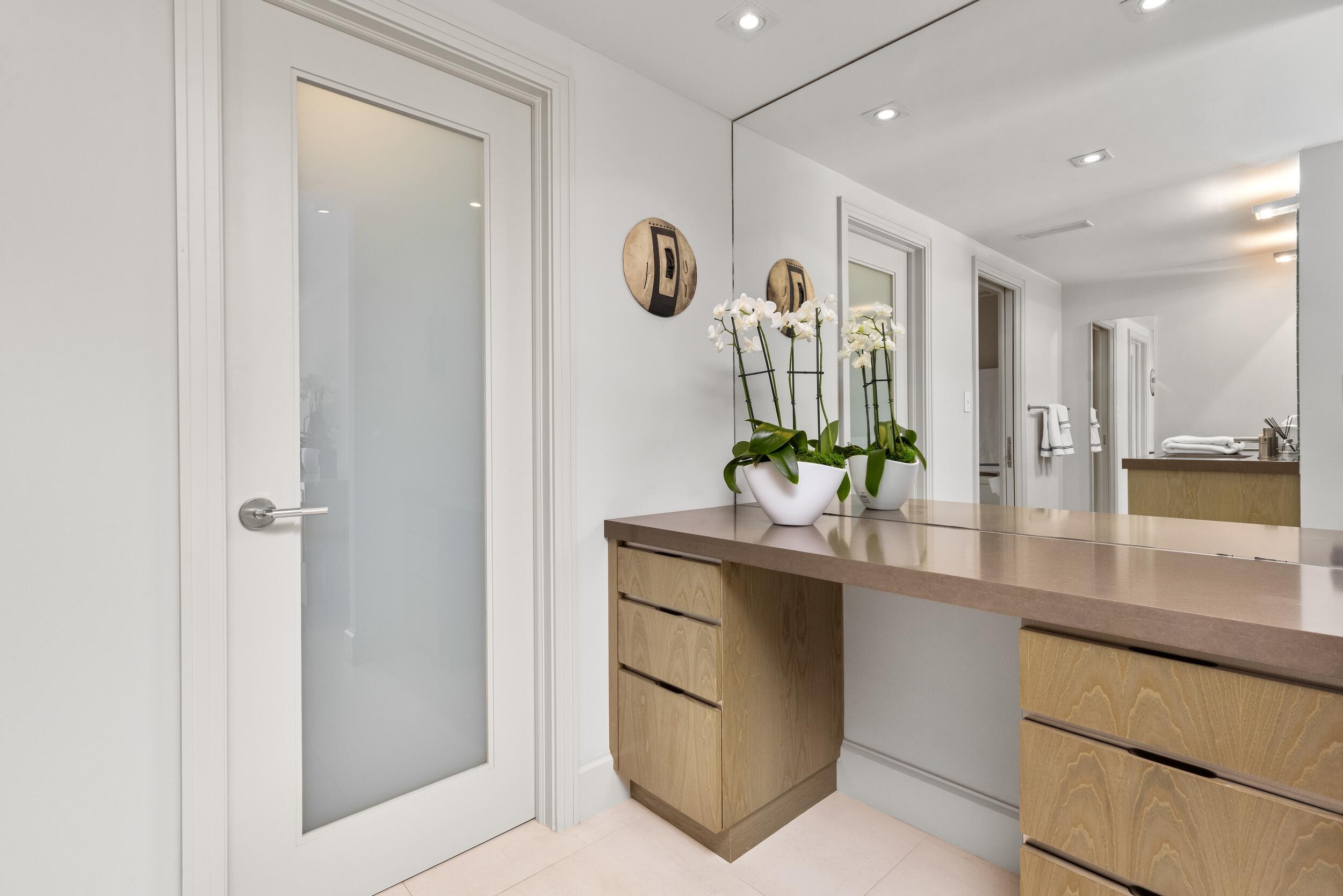 100 Worth #317, Palm Beach FL 33480