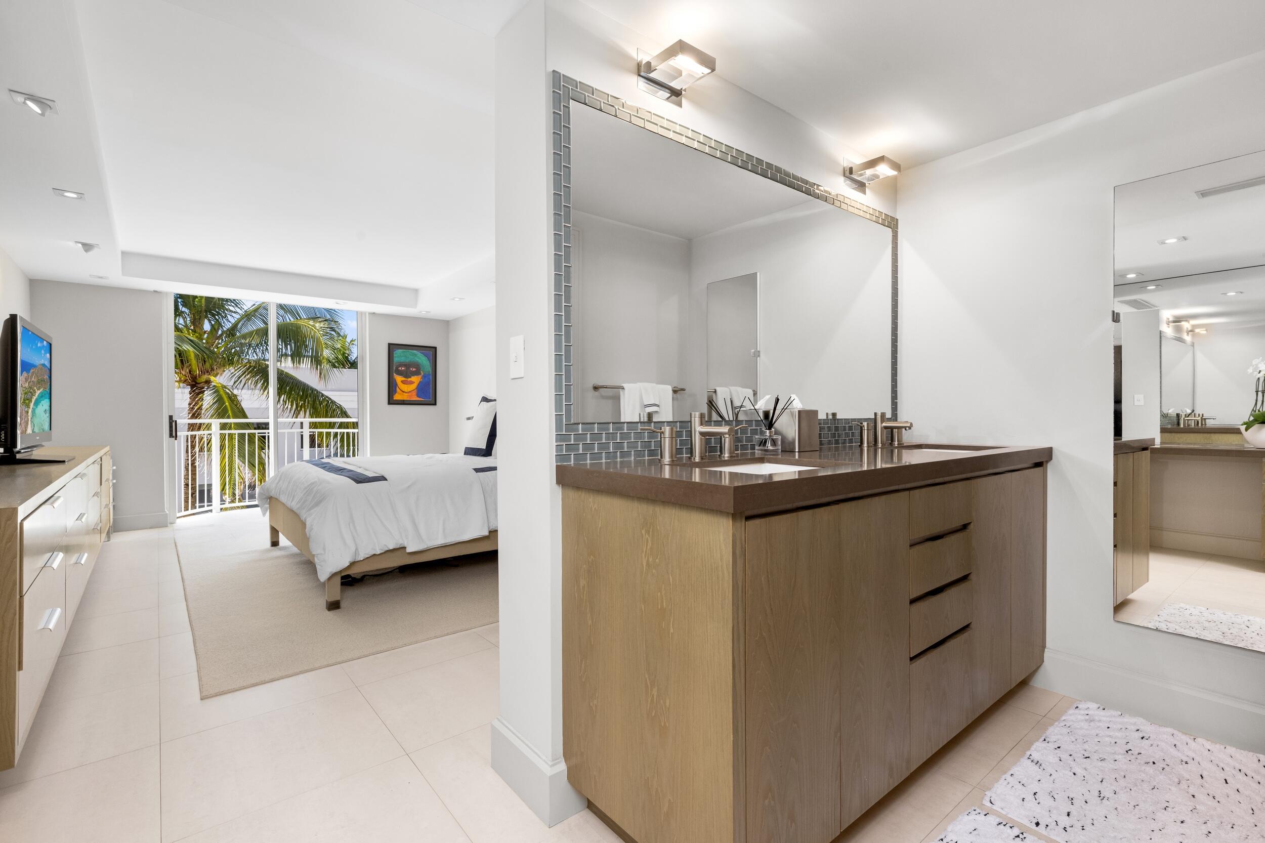 100 Worth #317, Palm Beach FL 33480