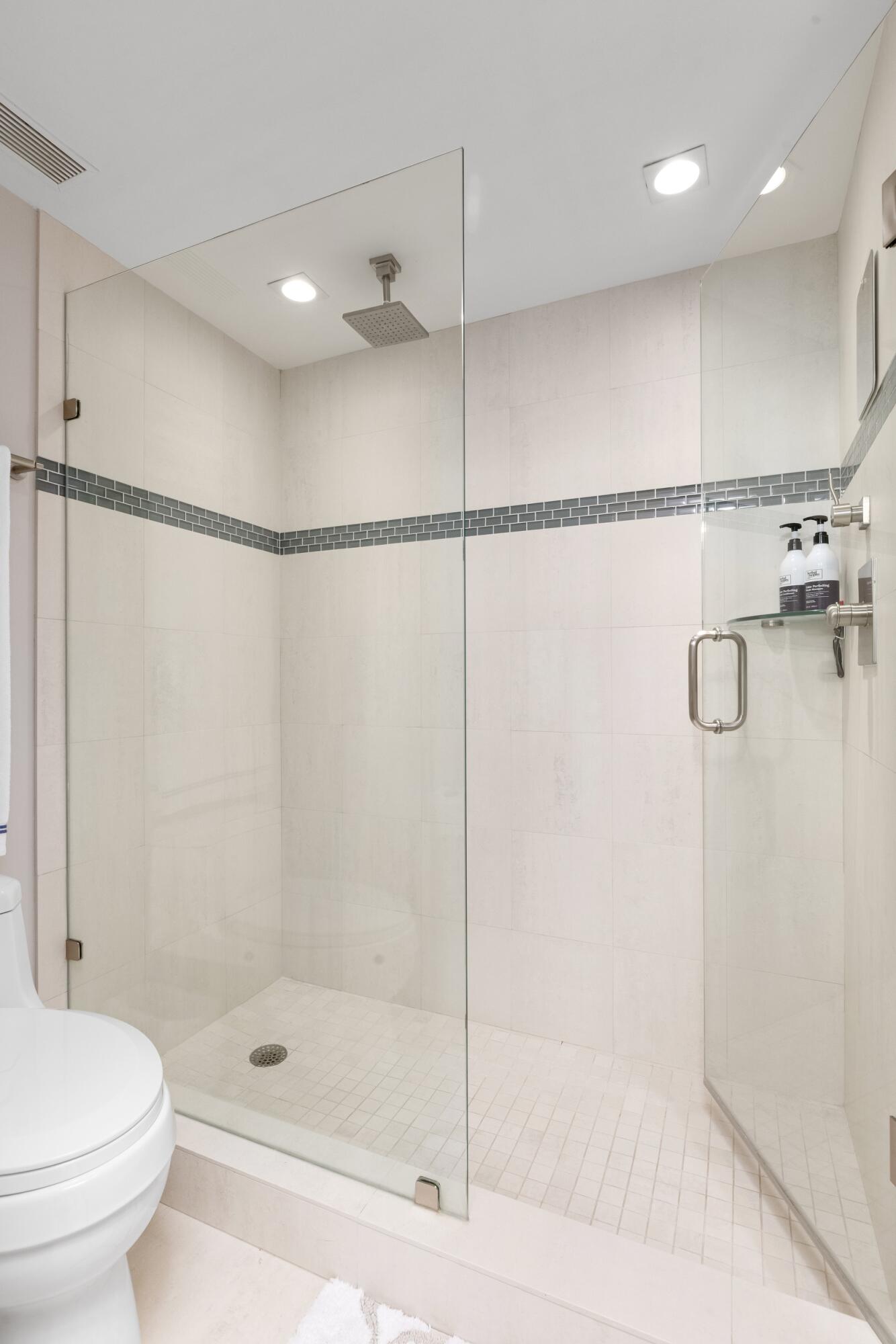 100 Worth #317, Palm Beach FL 33480