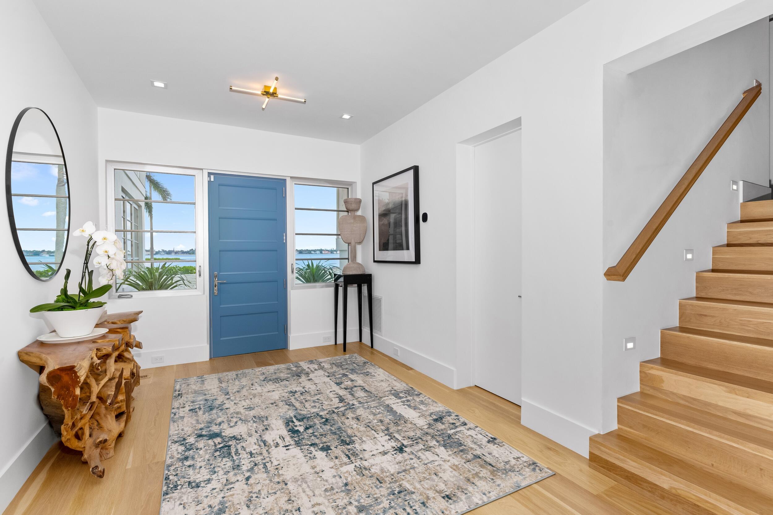 2745 S Flagler, West Palm Beach FL 33405