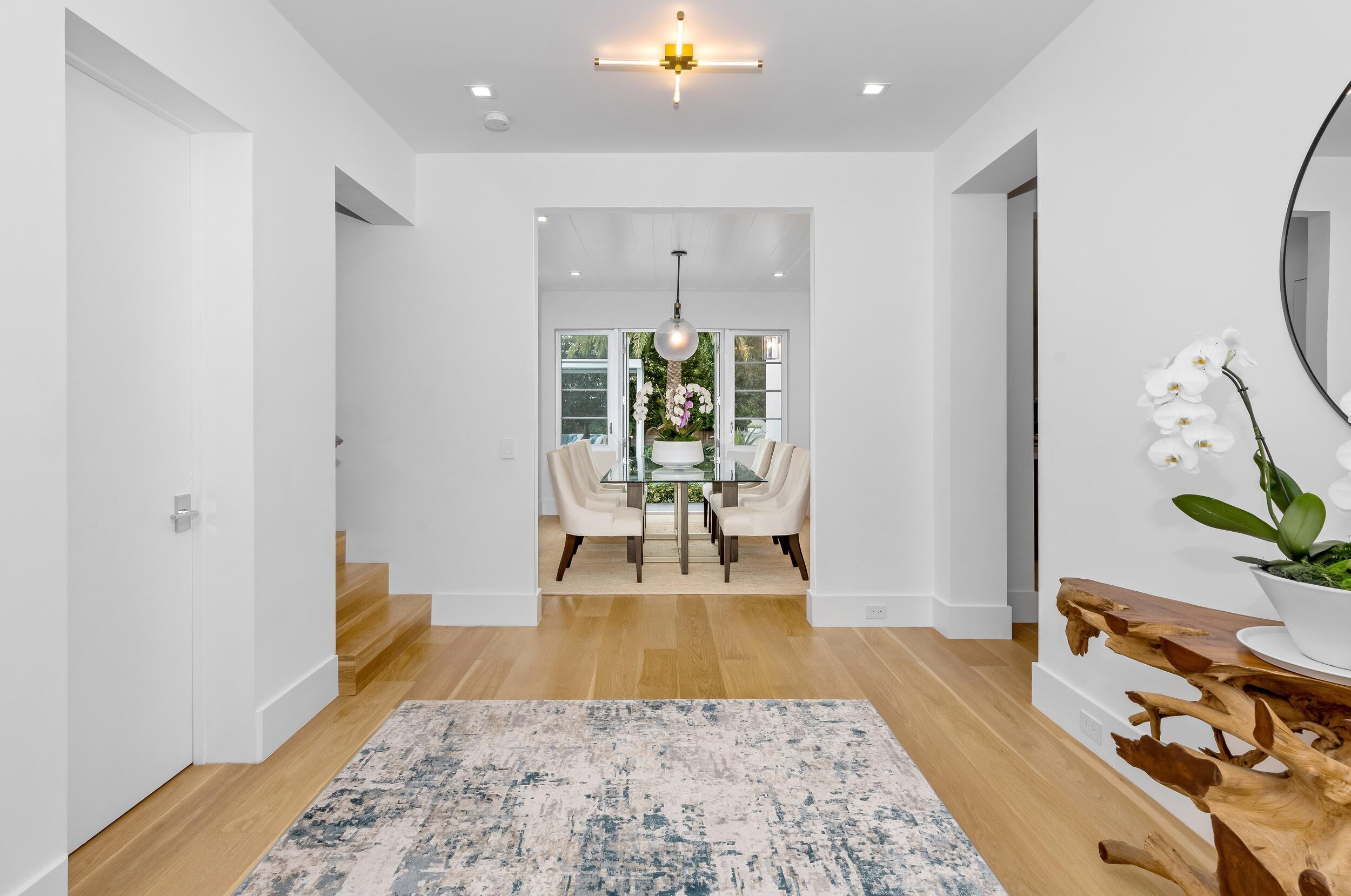 2745 S Flagler, West Palm Beach FL 33405