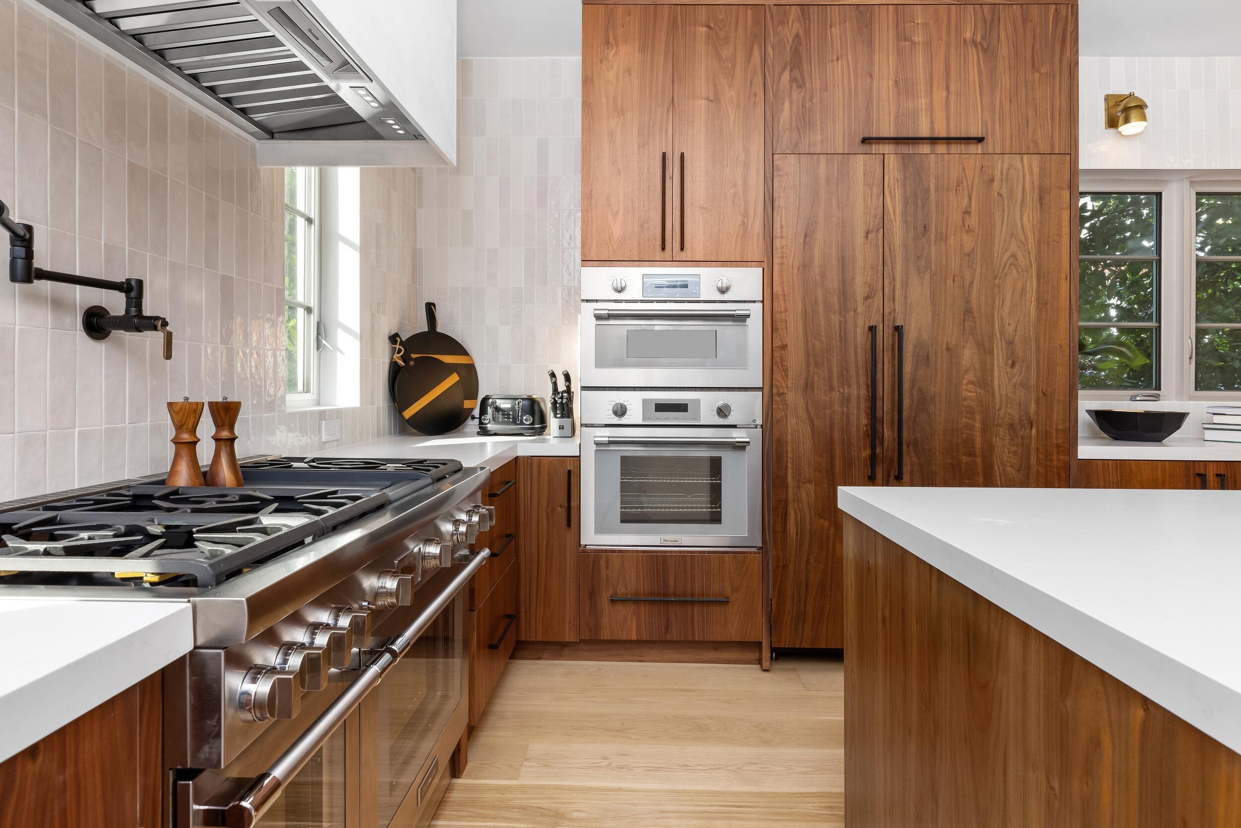 2745 S Flagler, West Palm Beach FL 33405