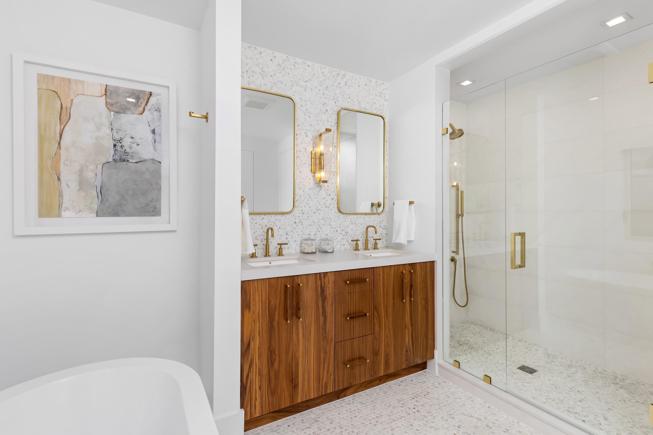 2745 S Flagler, West Palm Beach FL 33405
