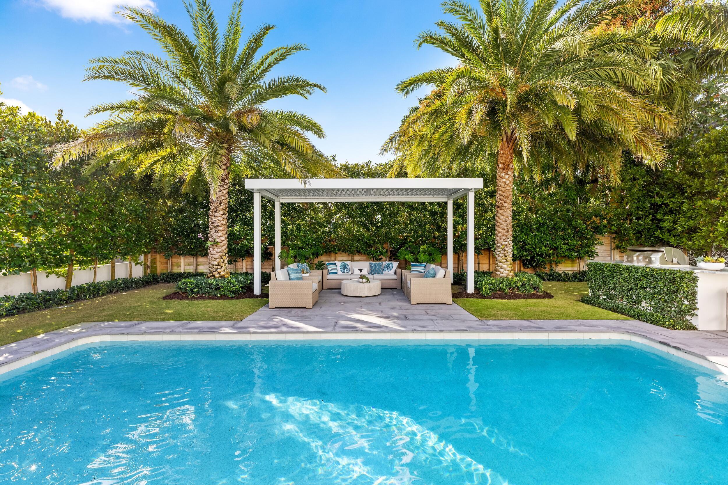 2745 S Flagler, West Palm Beach FL 33405