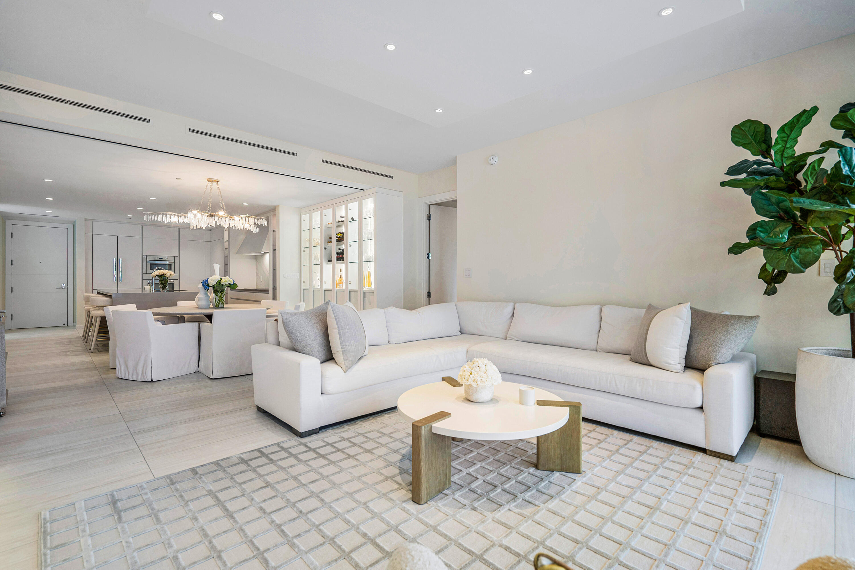 200 SE Mizner #308, Boca Raton FL 33432