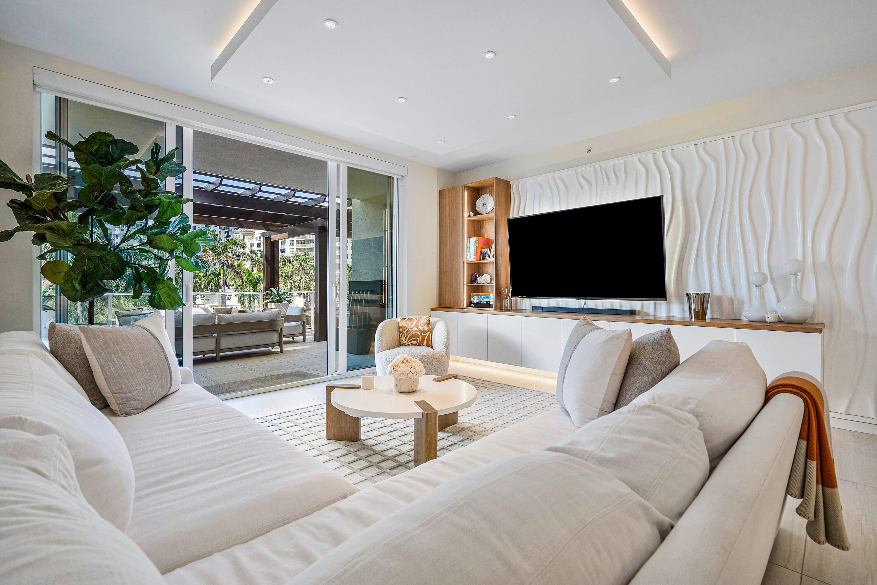 200 SE Mizner #308, Boca Raton FL 33432