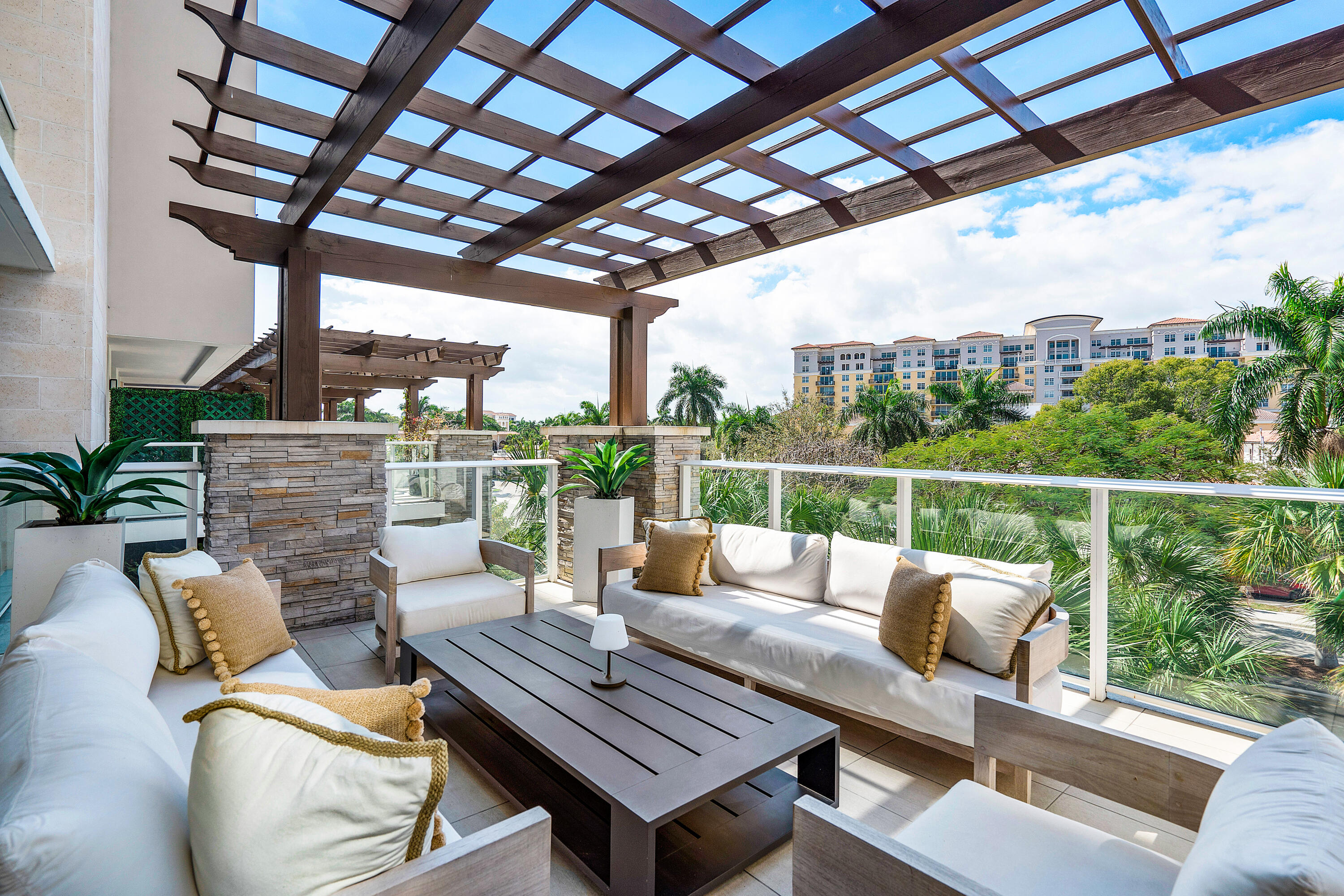 200 SE Mizner #308, Boca Raton FL 33432