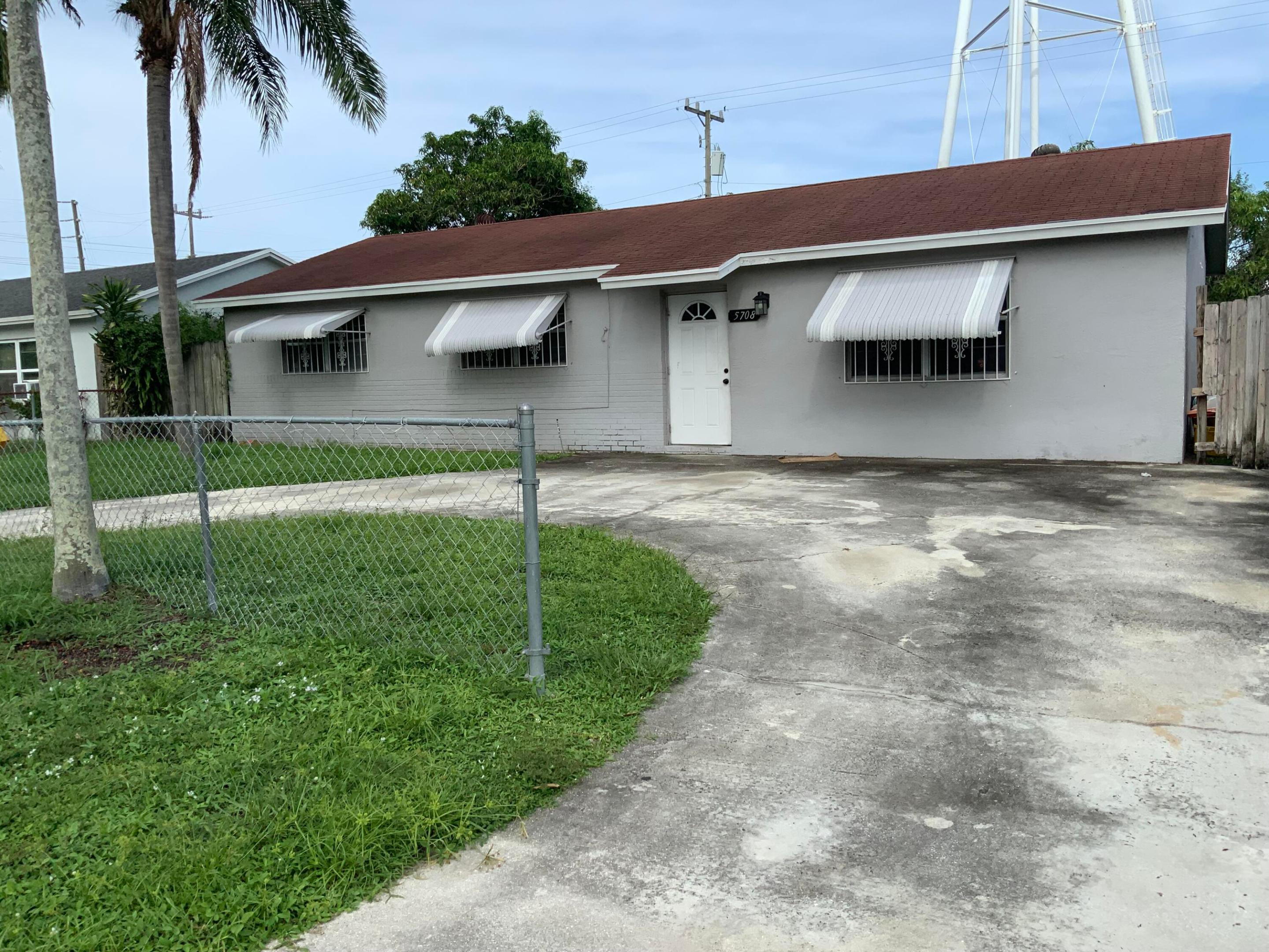 5708 DRIFTWOOD, Mangonia Park FL 33407