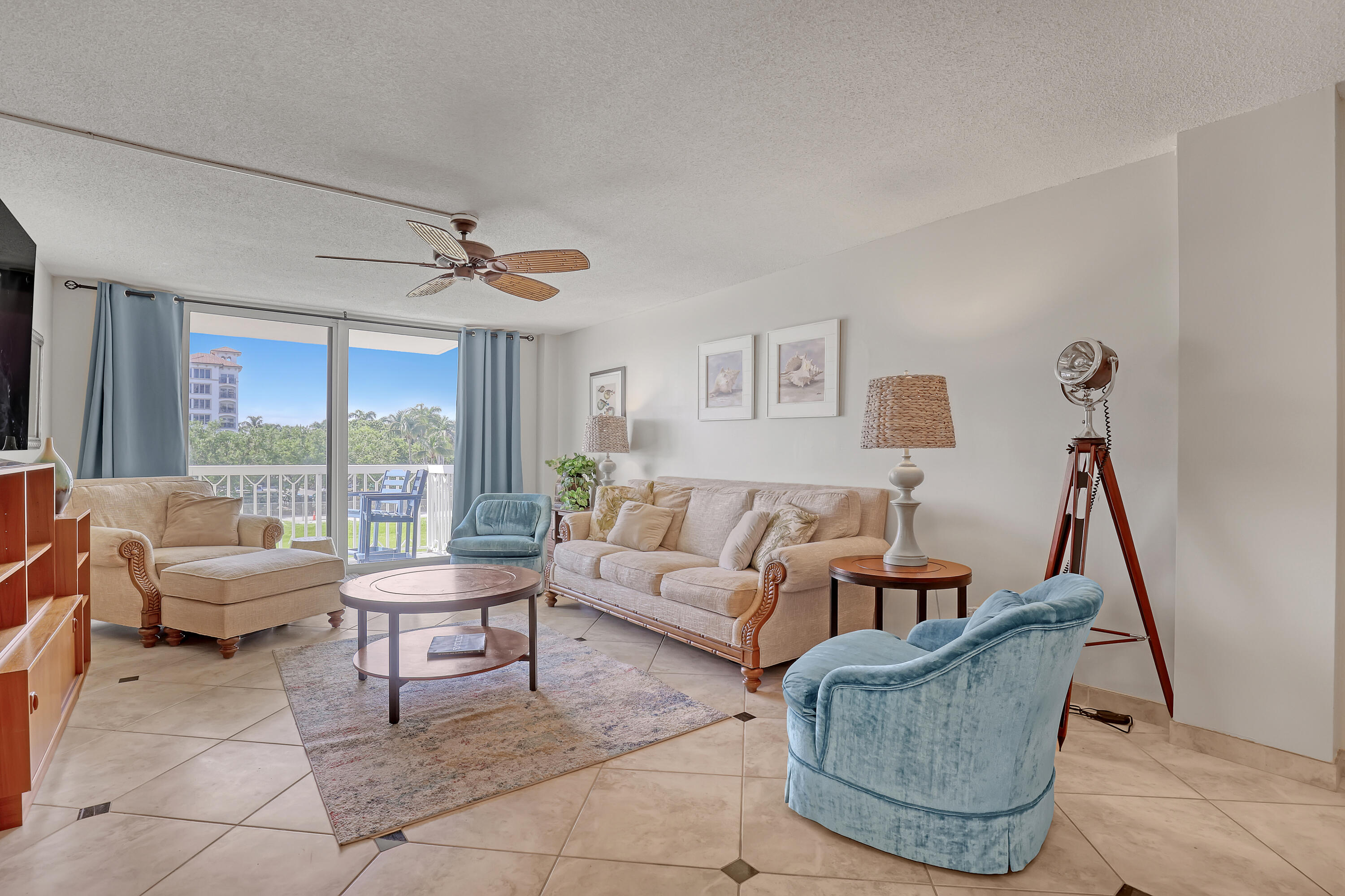 125 S OCEAN #304, Palm Beach Shores FL 33404