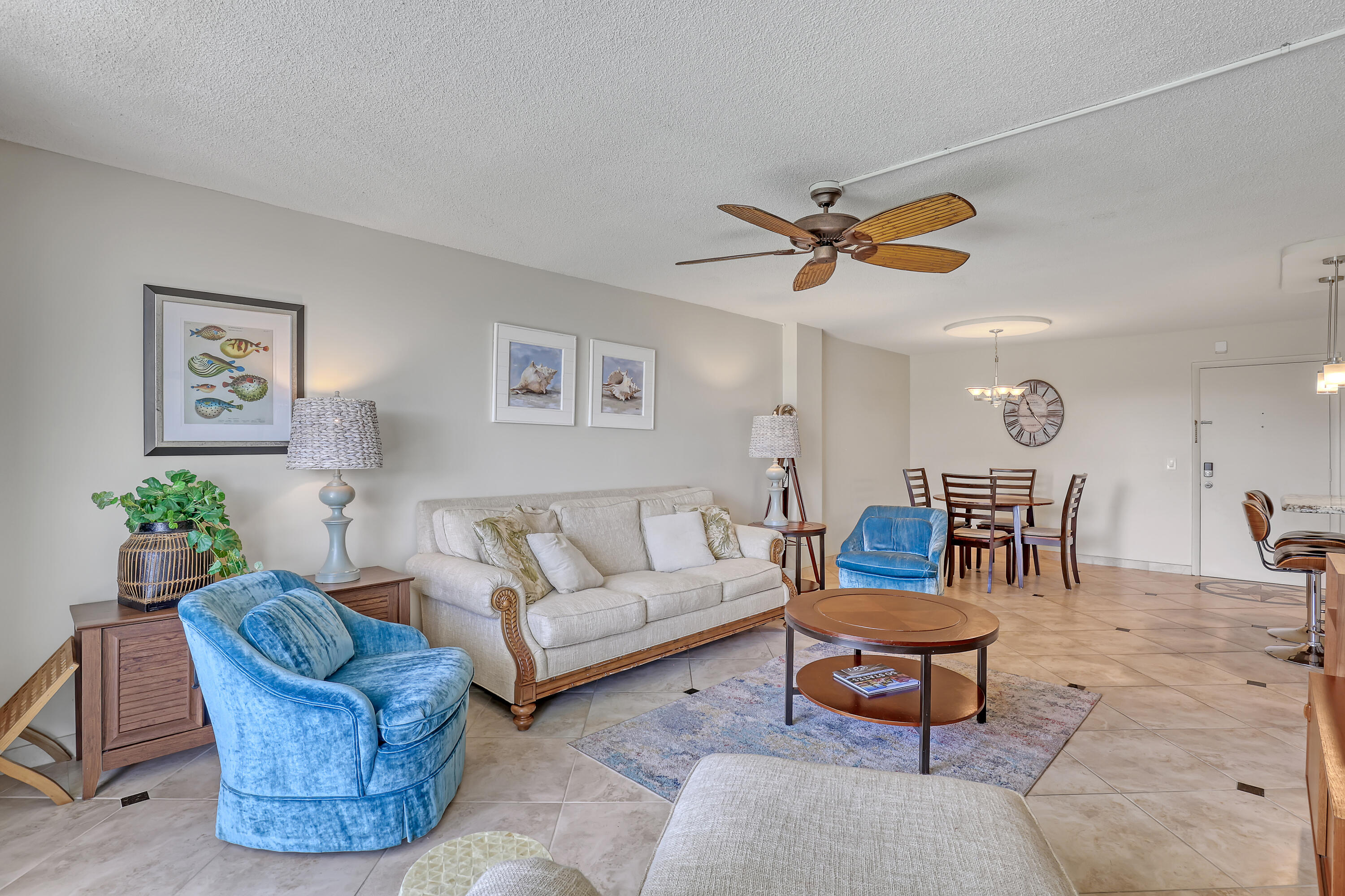 125 S OCEAN #304, Palm Beach Shores FL 33404