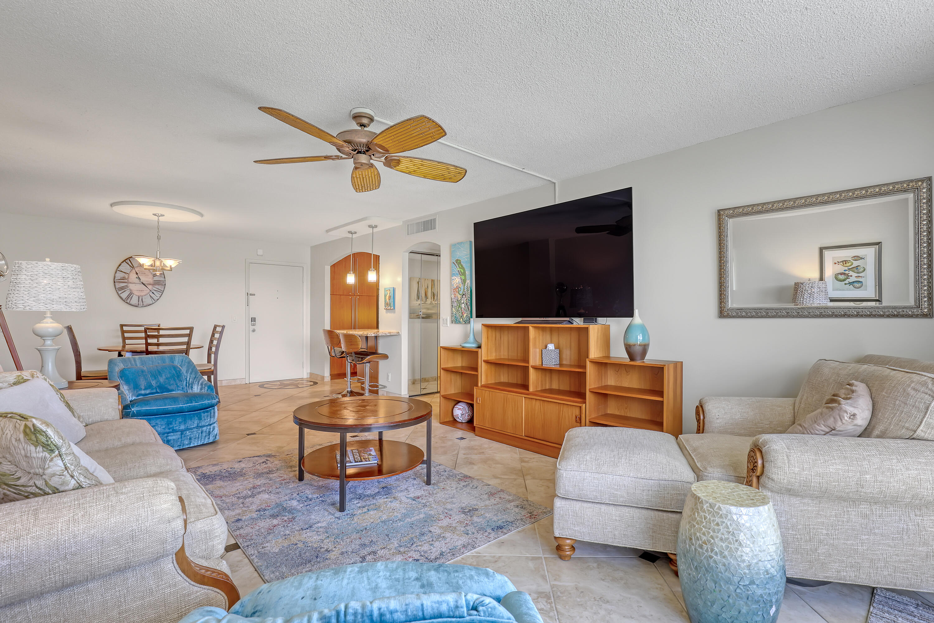 125 S OCEAN #304, Palm Beach Shores FL 33404