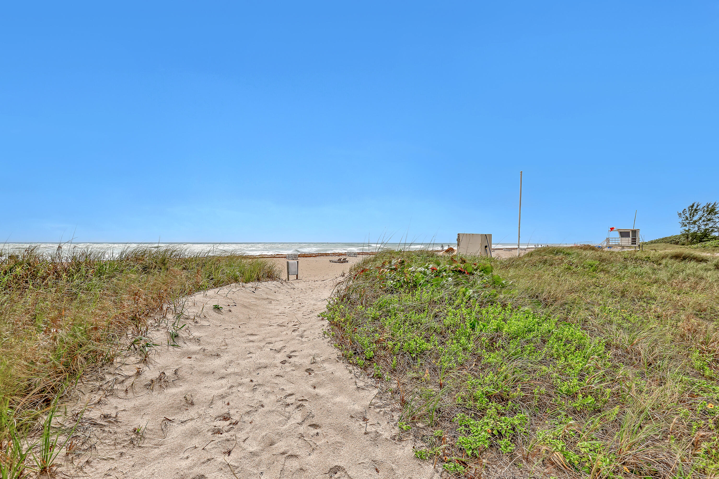 125 S OCEAN #304, Palm Beach Shores FL 33404