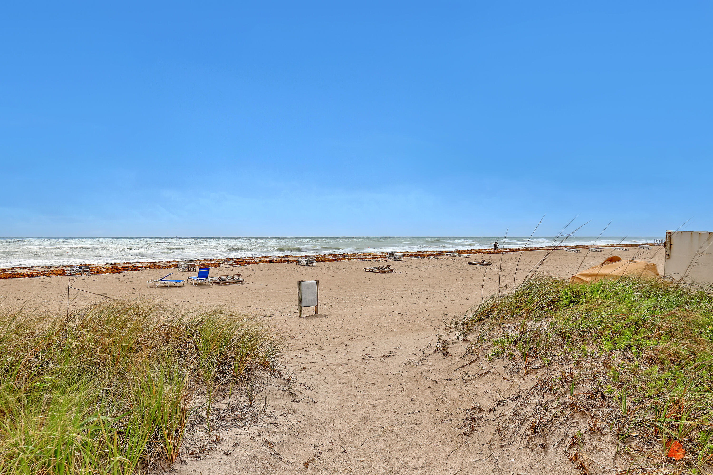 125 S OCEAN #304, Palm Beach Shores FL 33404