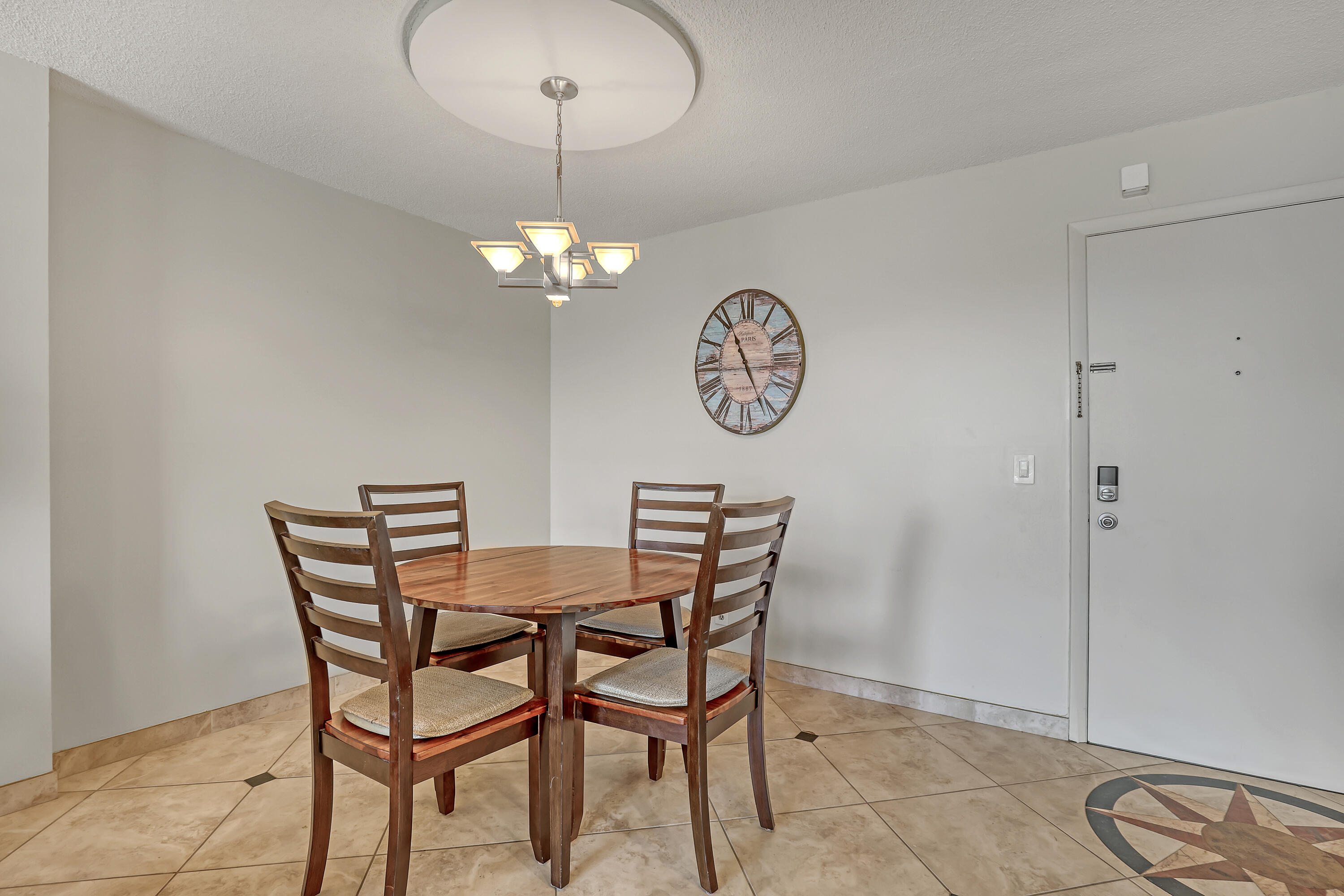 125 S OCEAN #304, Palm Beach Shores FL 33404