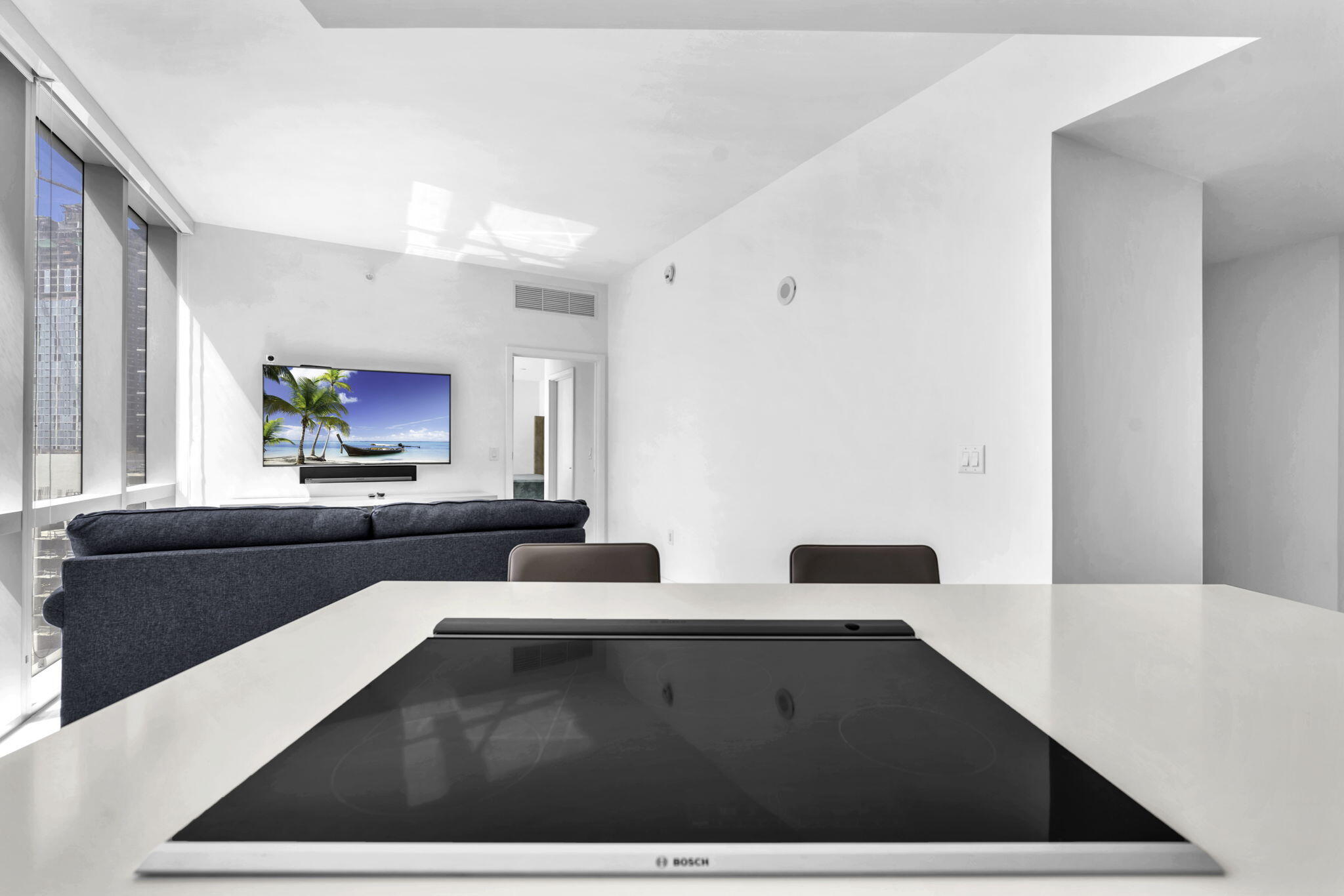 851 NE 1ST #1002, Miami FL 33132