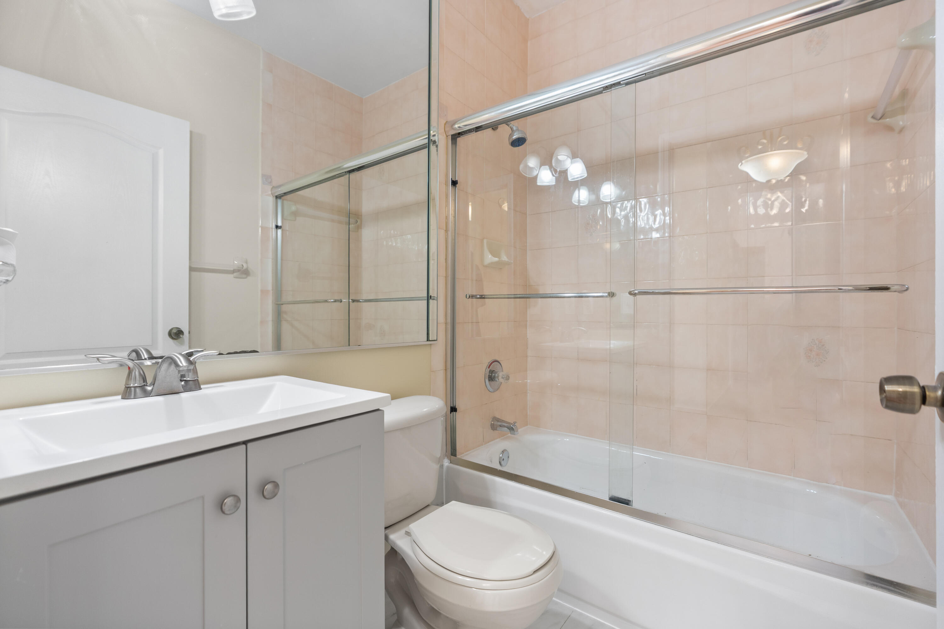 7520 W 20TH #206, Hialeah FL 33016