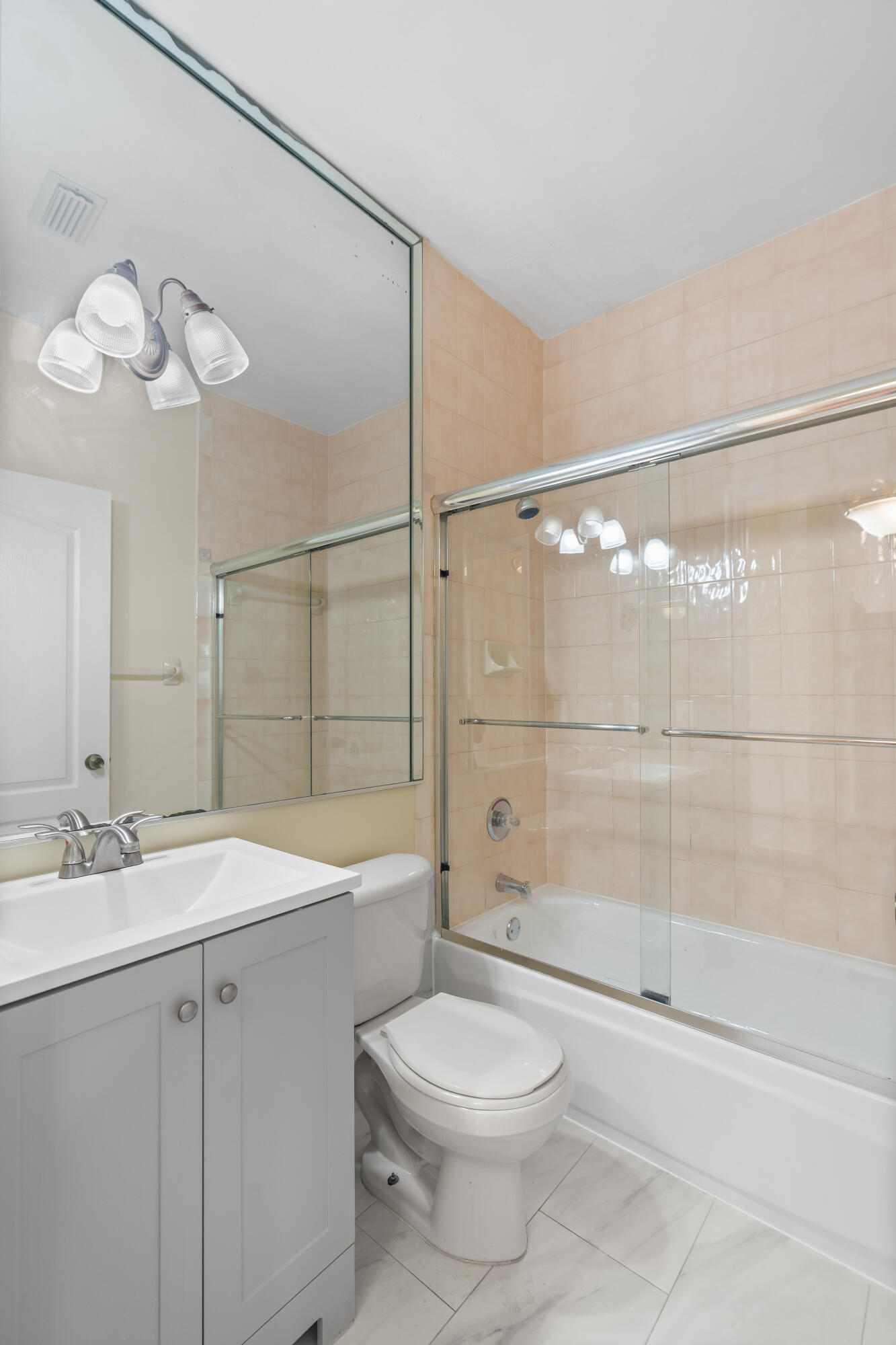 7520 W 20TH #206, Hialeah FL 33016