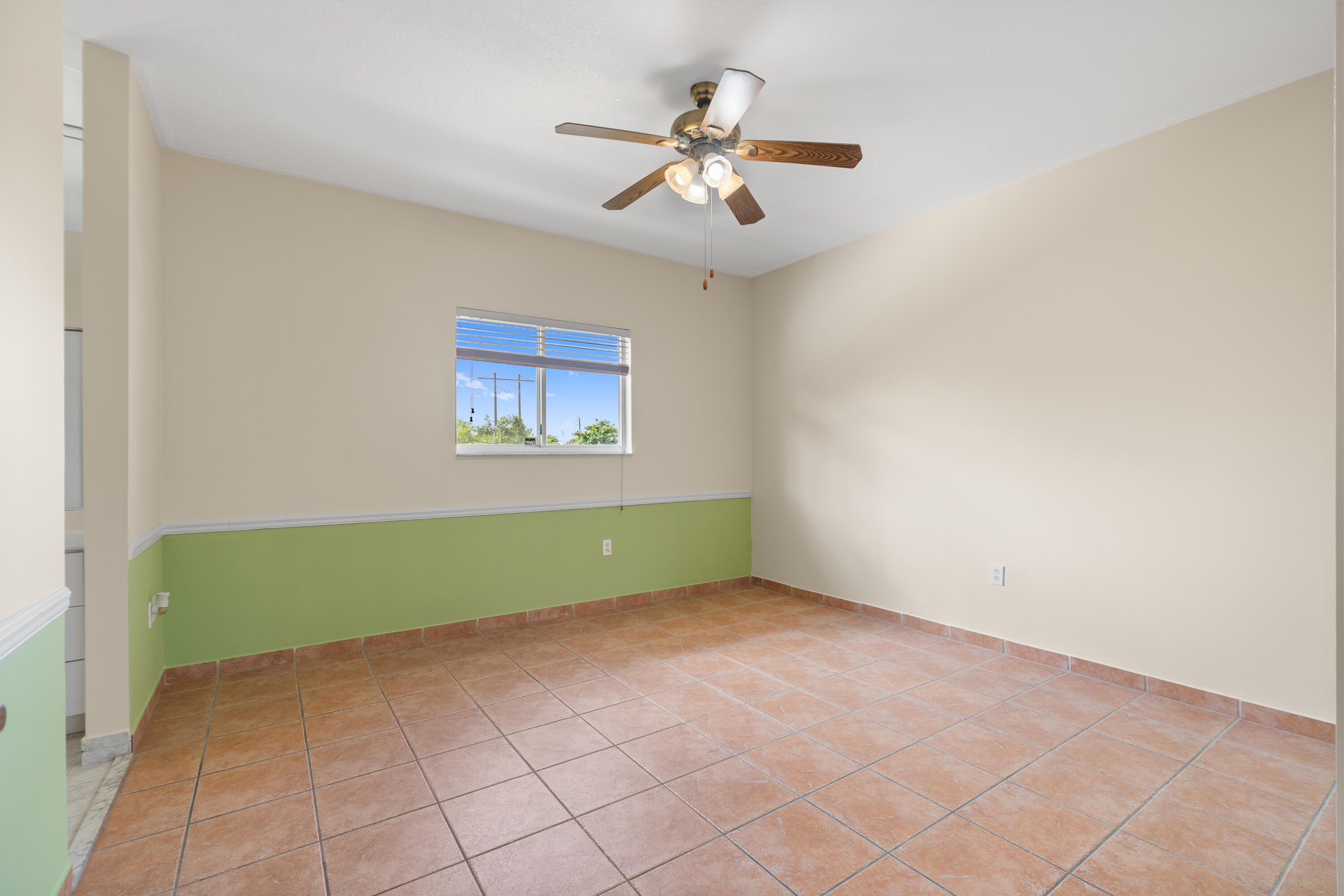 7520 W 20TH #206, Hialeah FL 33016