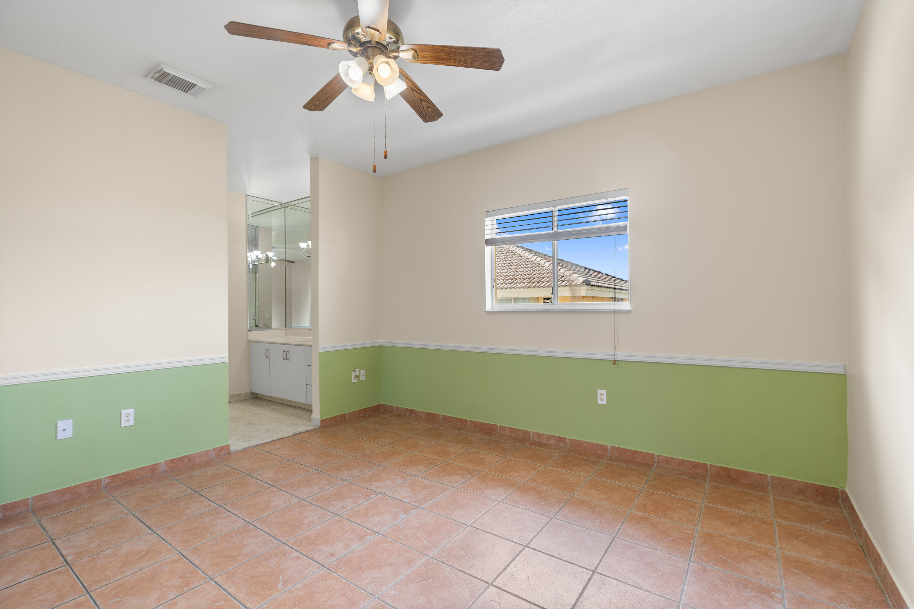 7520 W 20TH #206, Hialeah FL 33016
