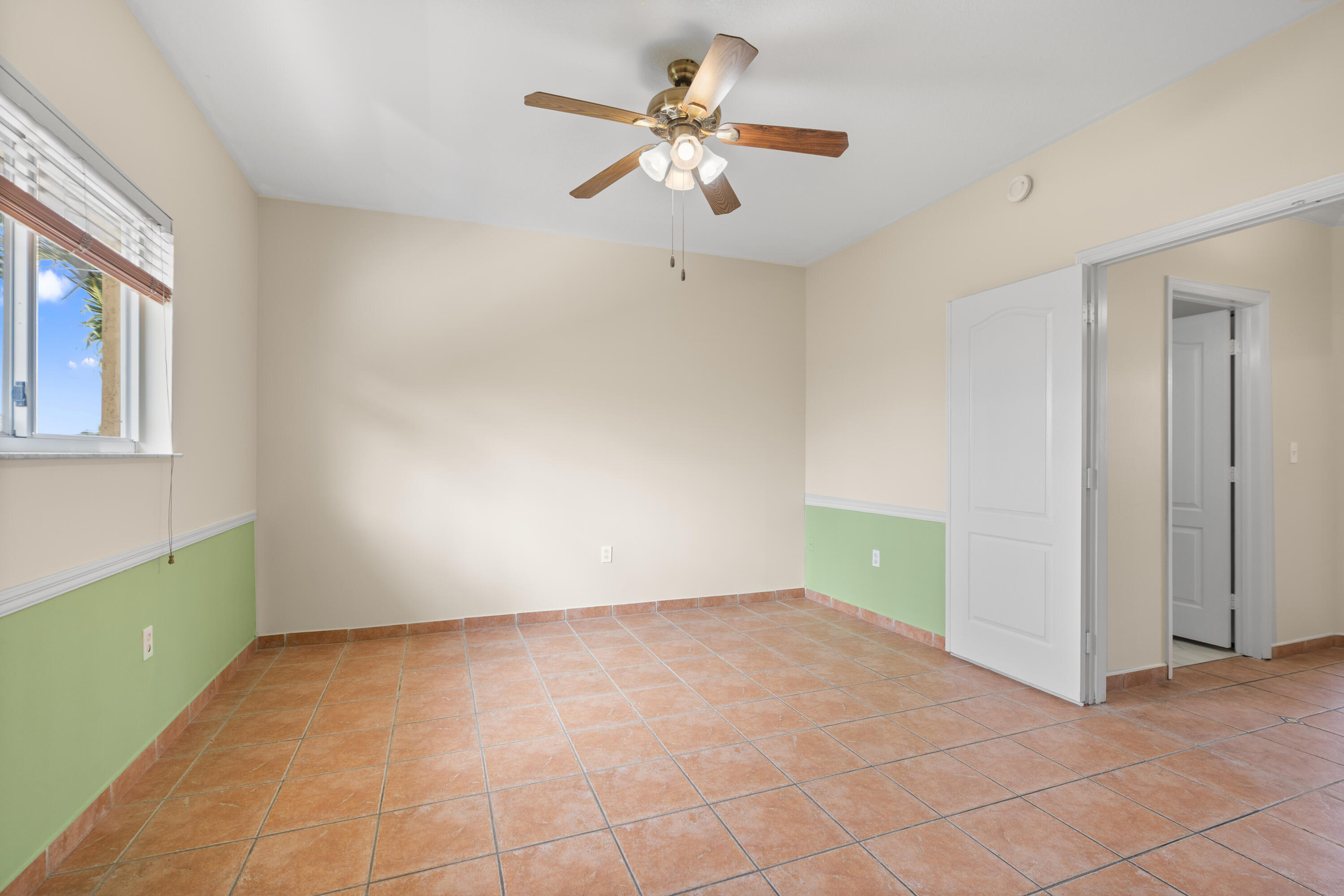 7520 W 20TH #206, Hialeah FL 33016