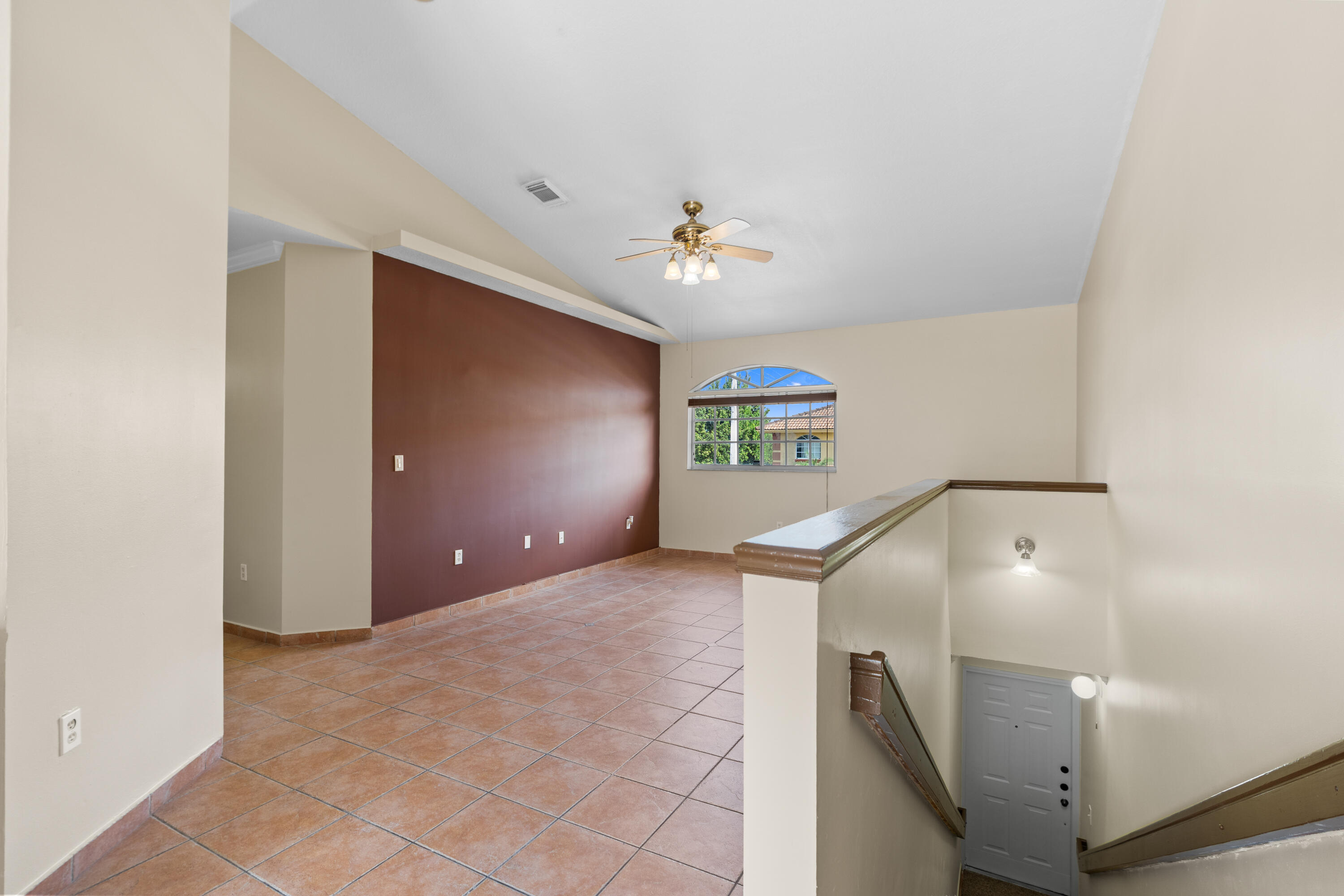7520 W 20TH #206, Hialeah FL 33016