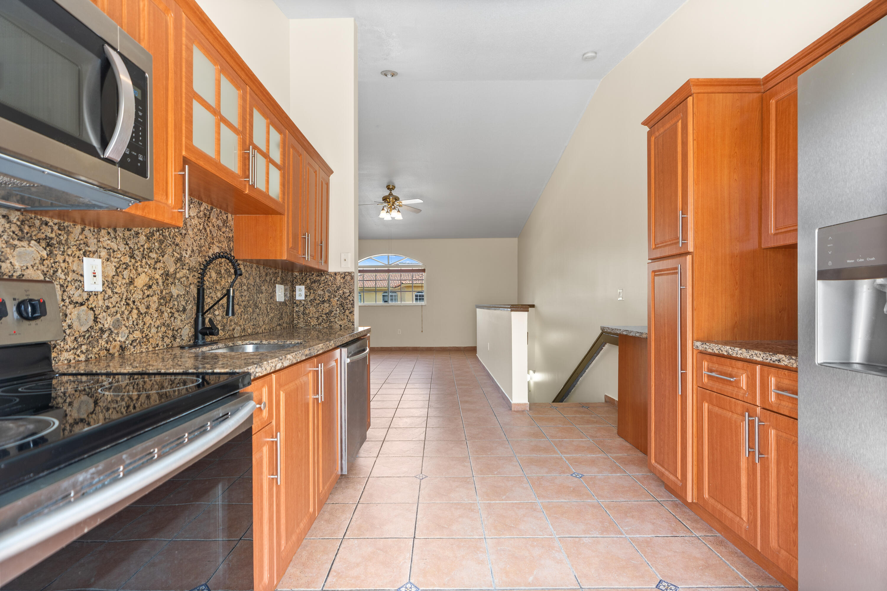 7520 W 20TH #206, Hialeah FL 33016