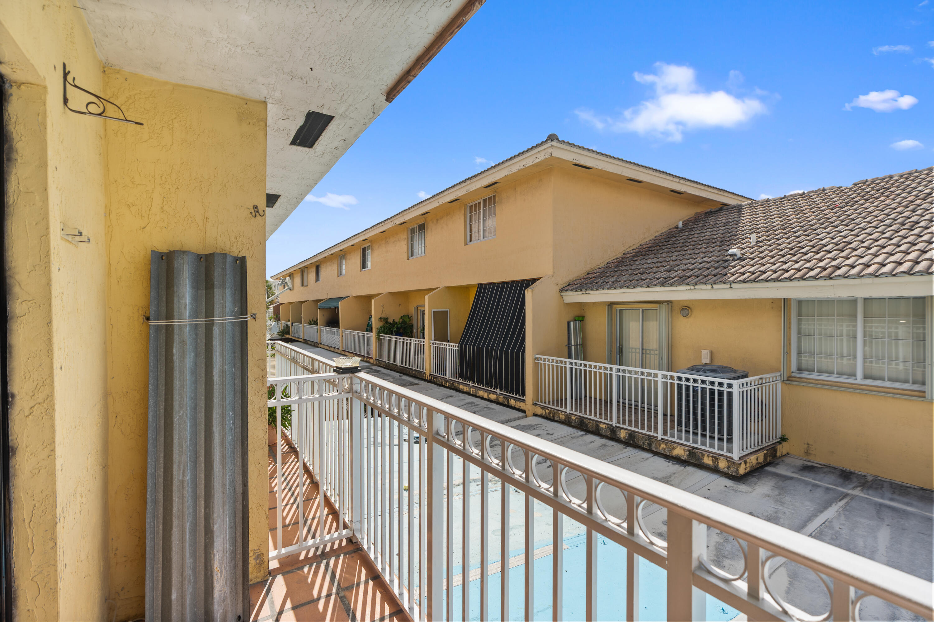 7520 W 20TH #206, Hialeah FL 33016