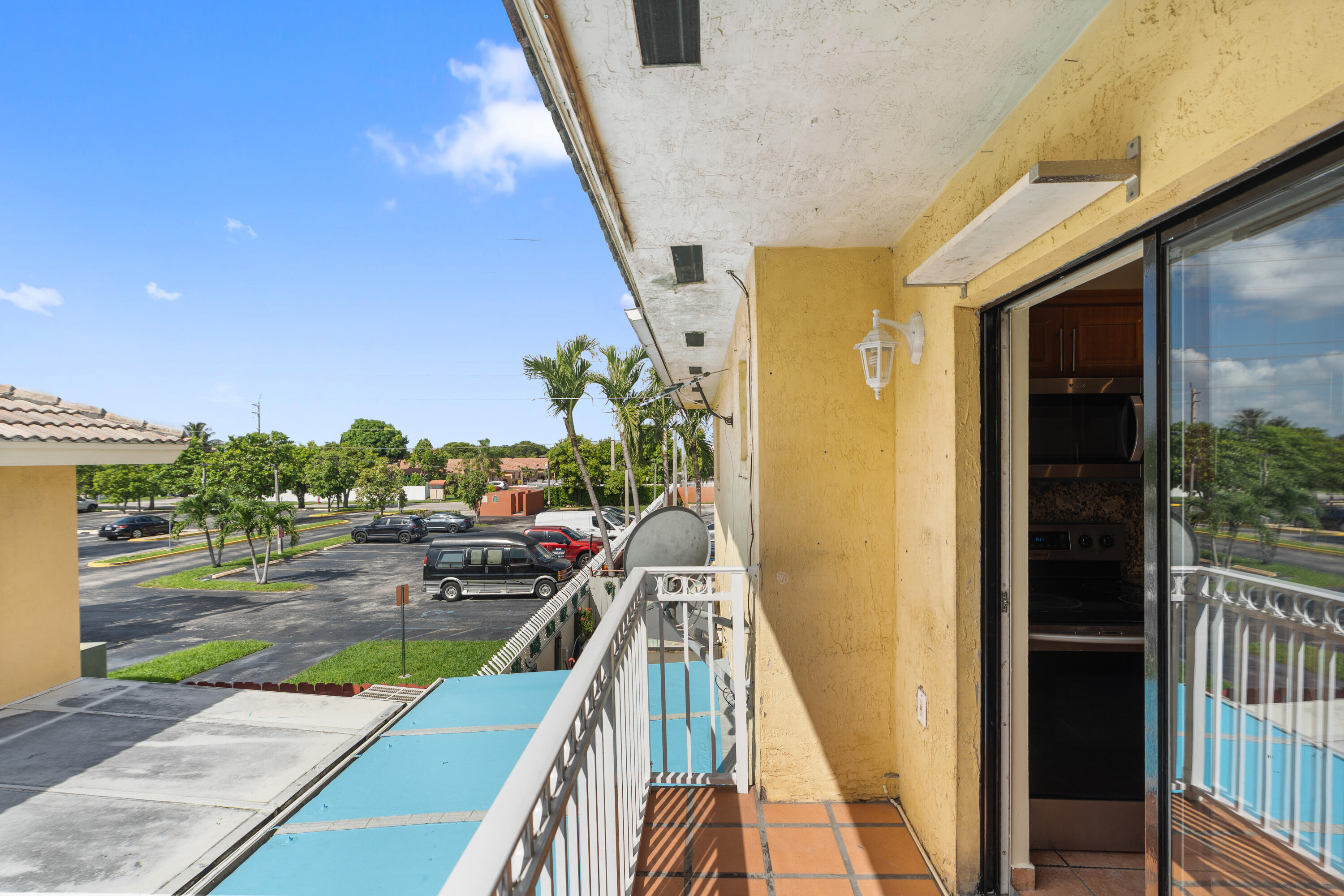 7520 W 20TH #206, Hialeah FL 33016