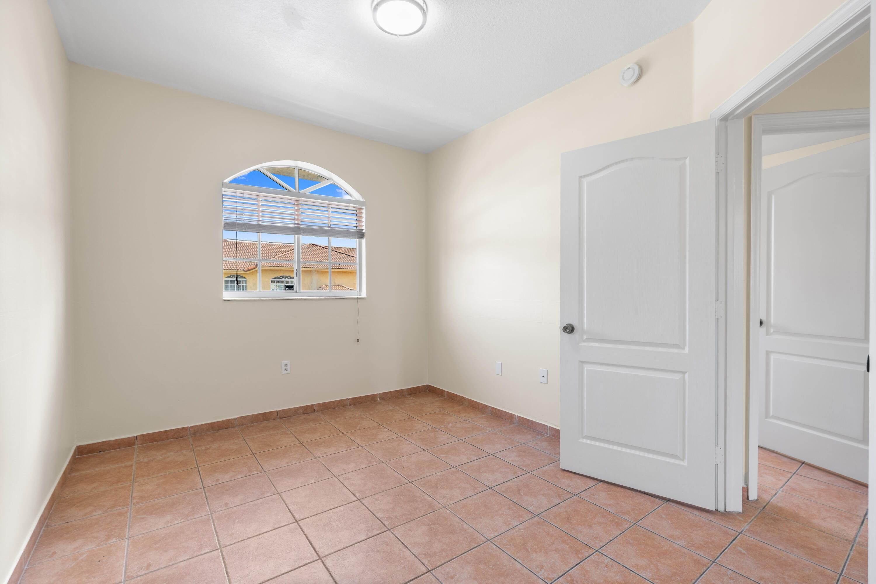 7520 W 20TH #206, Hialeah FL 33016