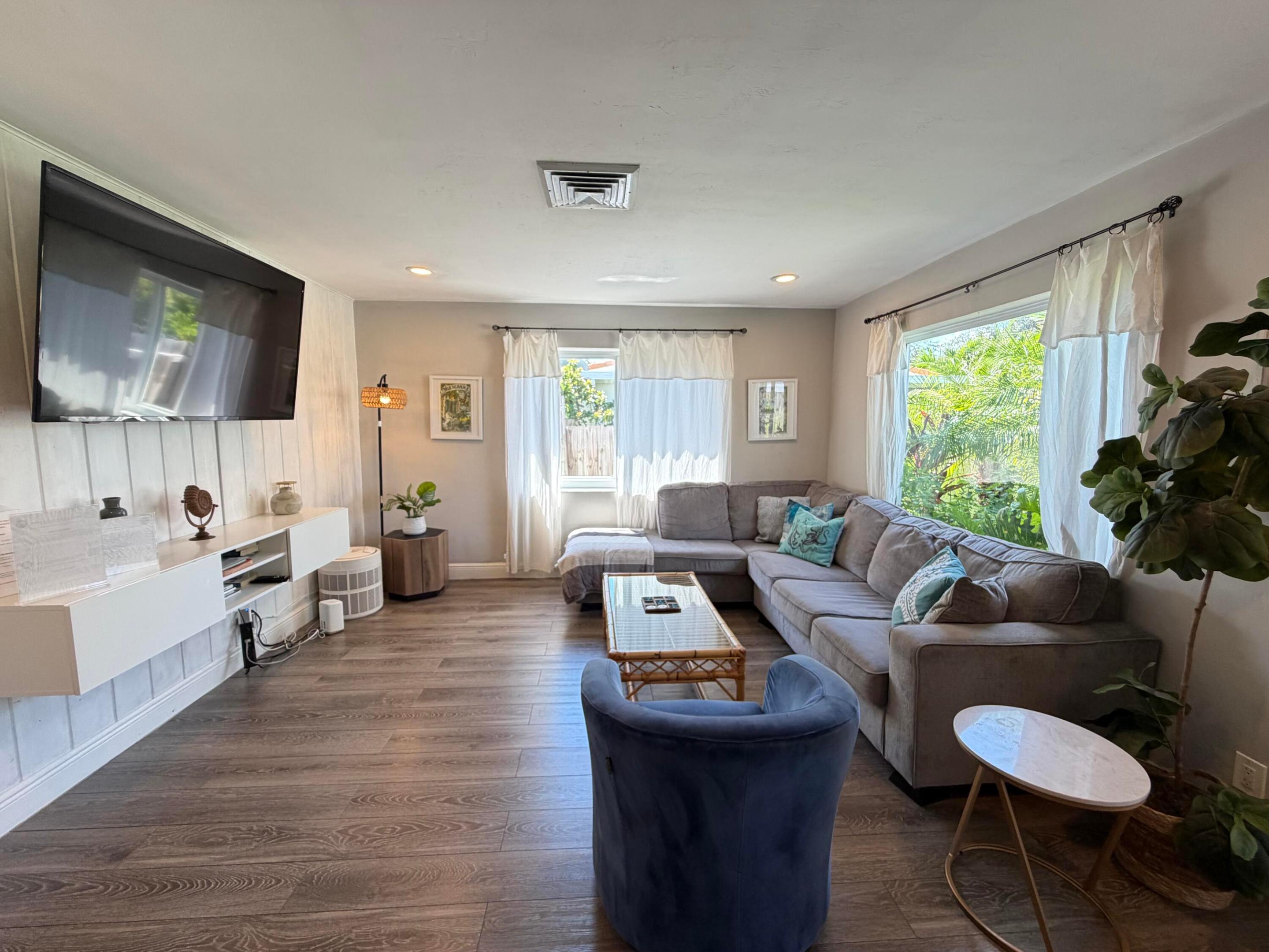 7610 S Olive, West Palm Beach FL 33405