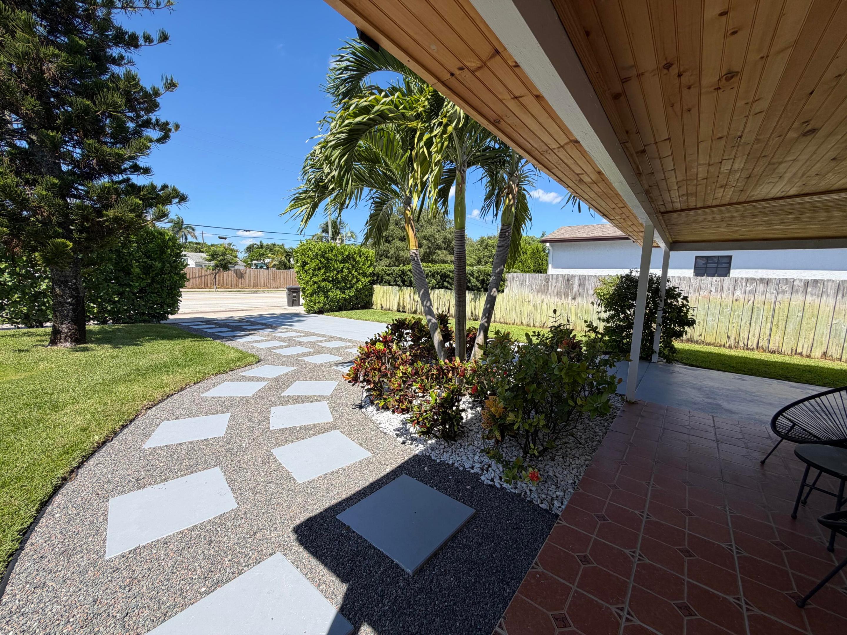 7610 S Olive, West Palm Beach FL 33405
