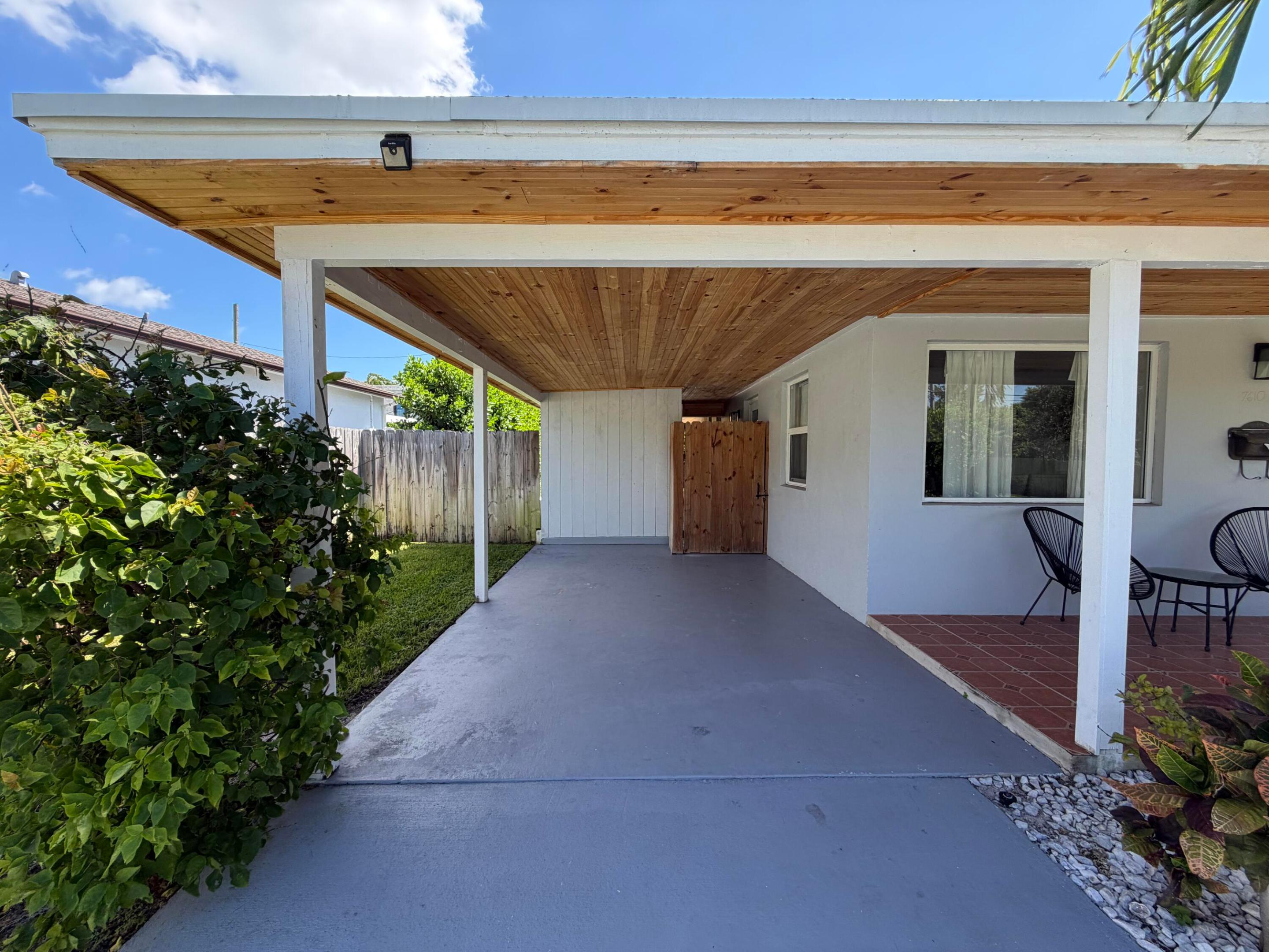 7610 S Olive, West Palm Beach FL 33405