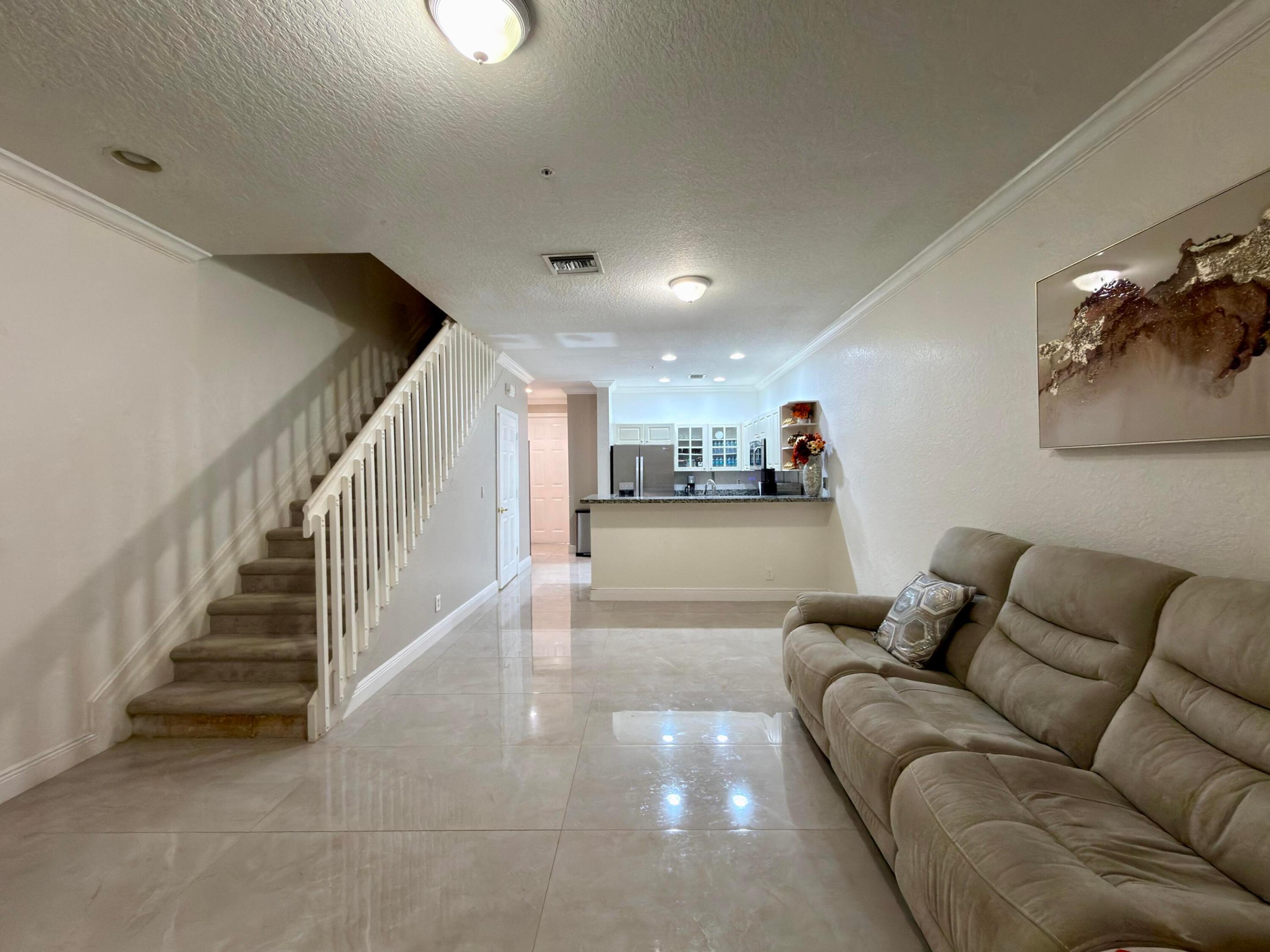 1431 NW 36TH, Lauderhill FL 33311