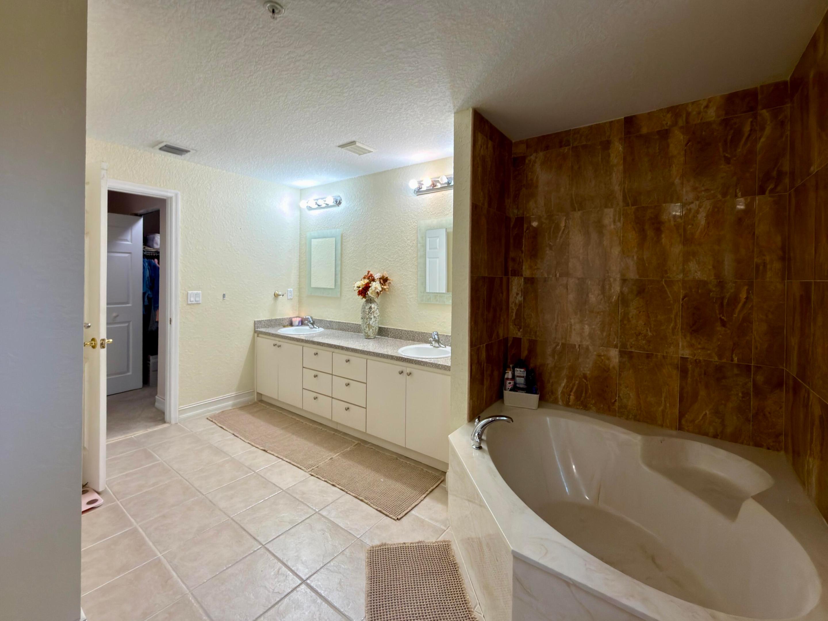 1431 NW 36TH, Lauderhill FL 33311