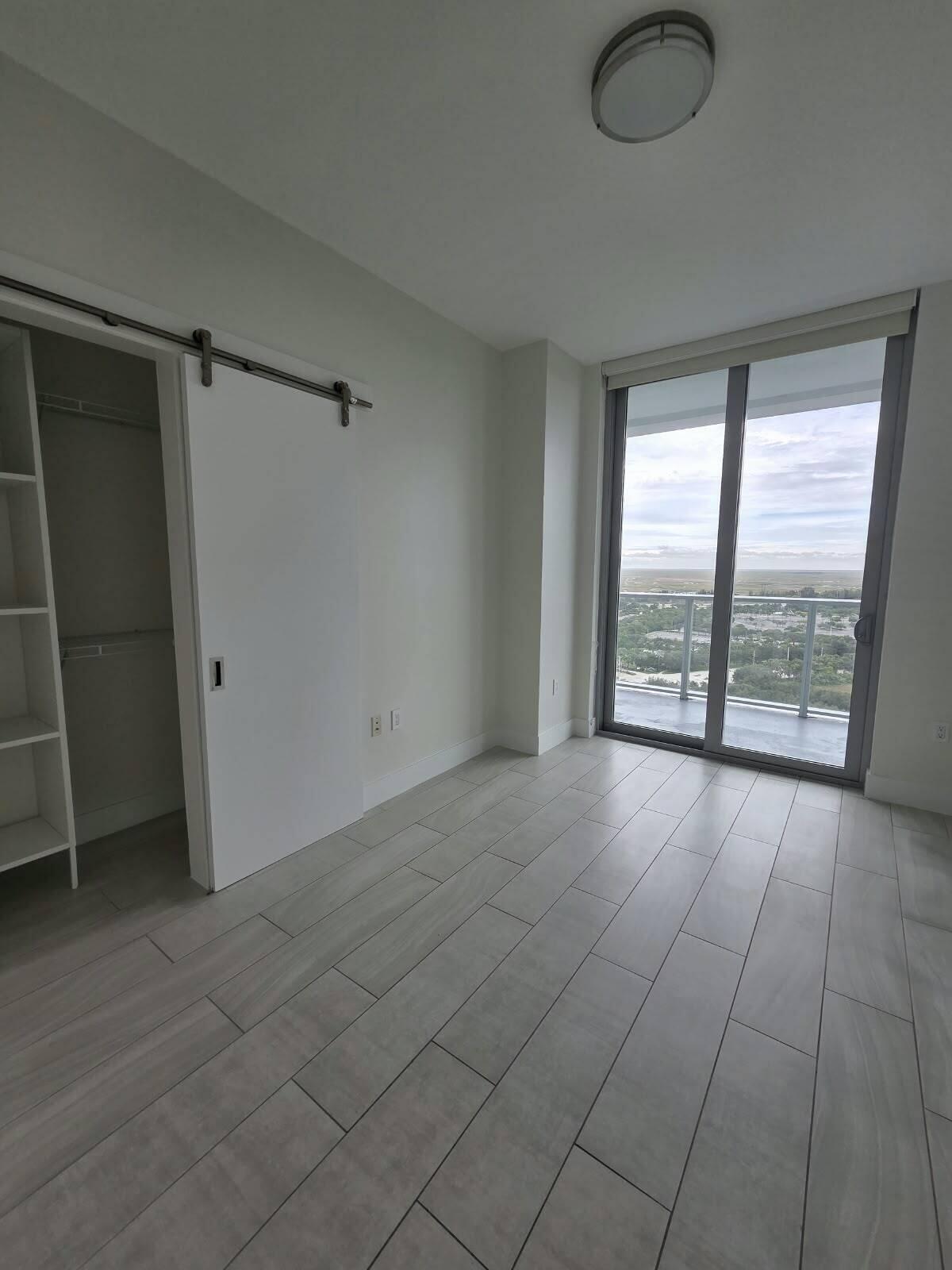 2000 METROPICA #2401, Sunrise FL 33323