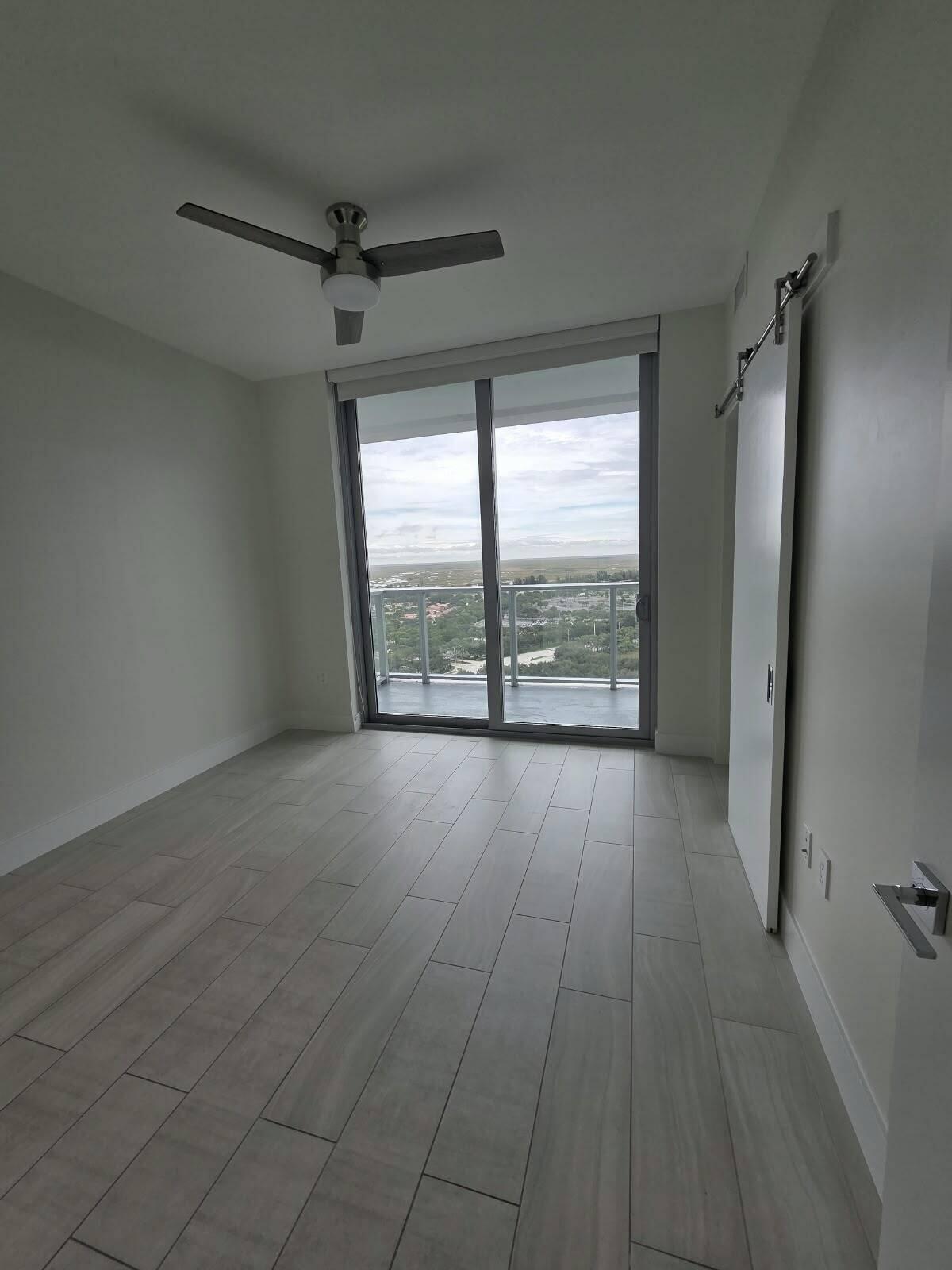 2000 METROPICA #2401, Sunrise FL 33323