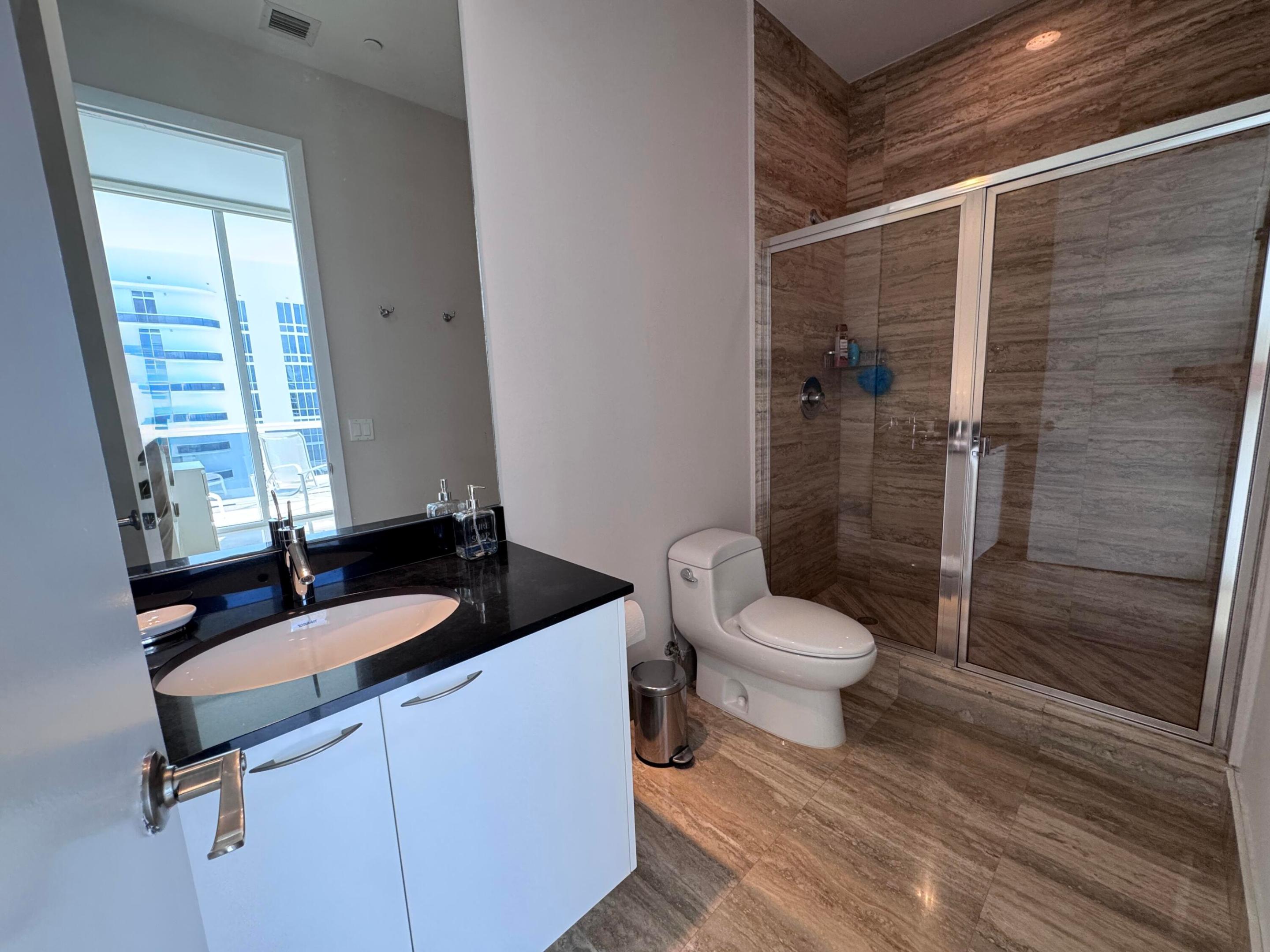 16001 Collins #4002, Sunny Isles Beach FL 33160