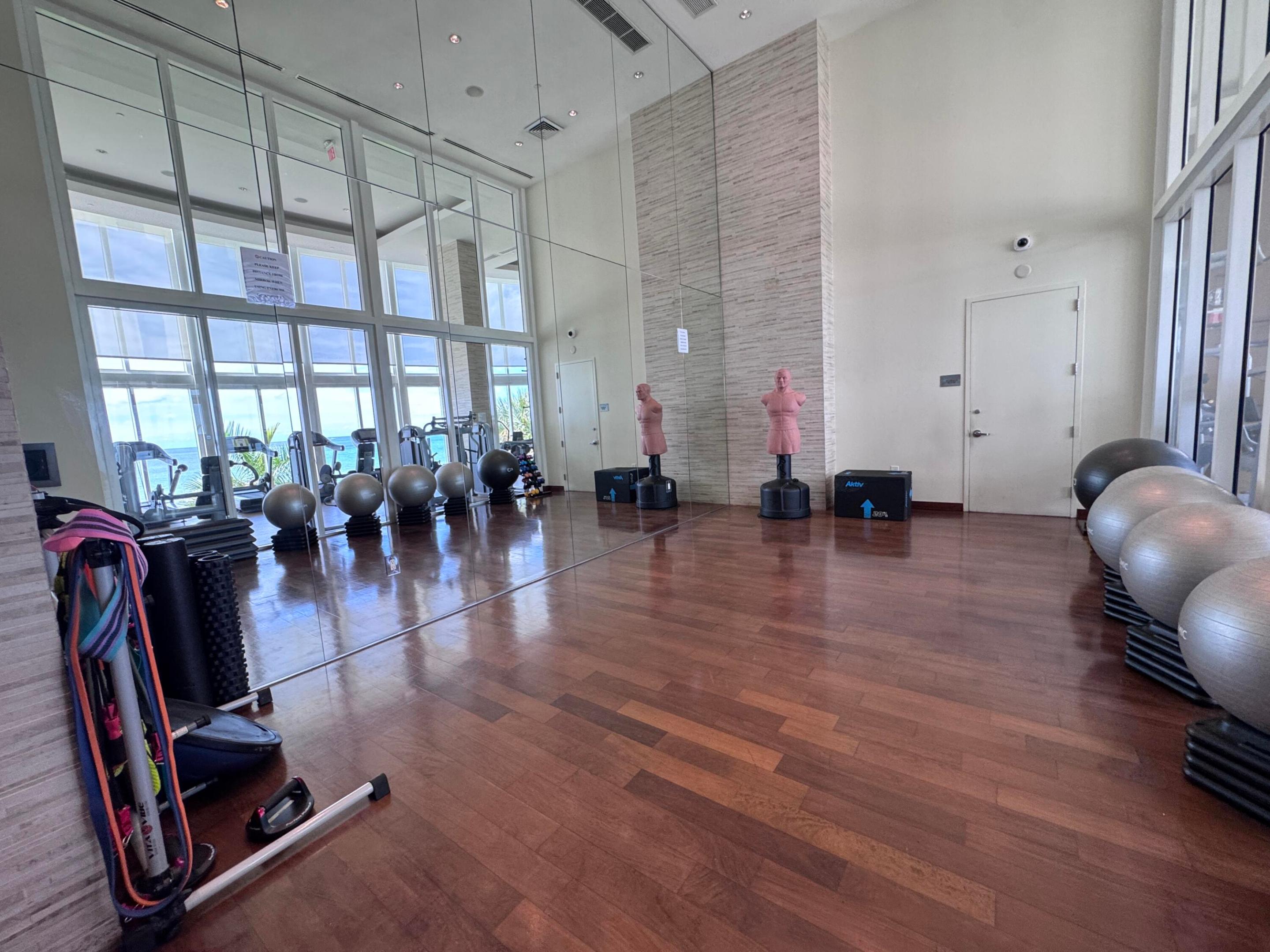 16001 Collins #4002, Sunny Isles Beach FL 33160