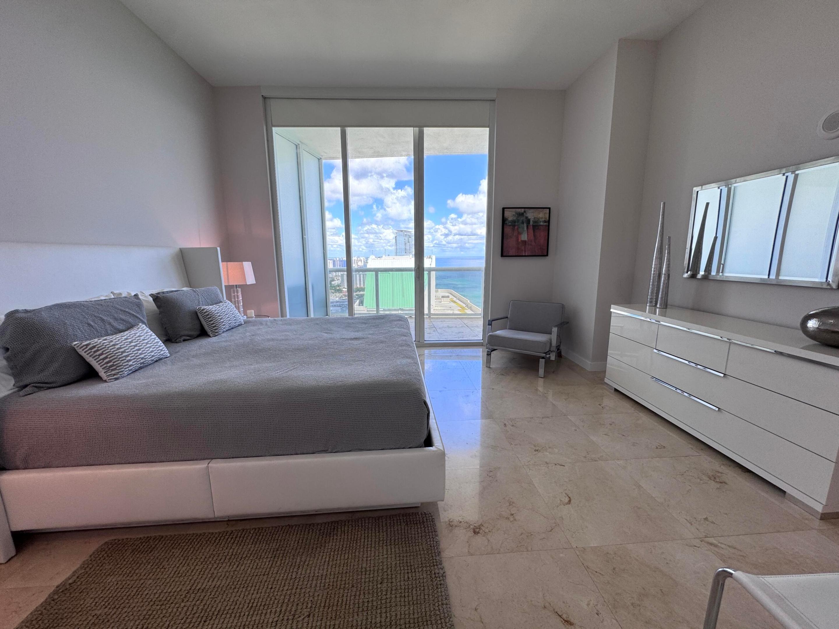 16001 Collins #4002, Sunny Isles Beach FL 33160