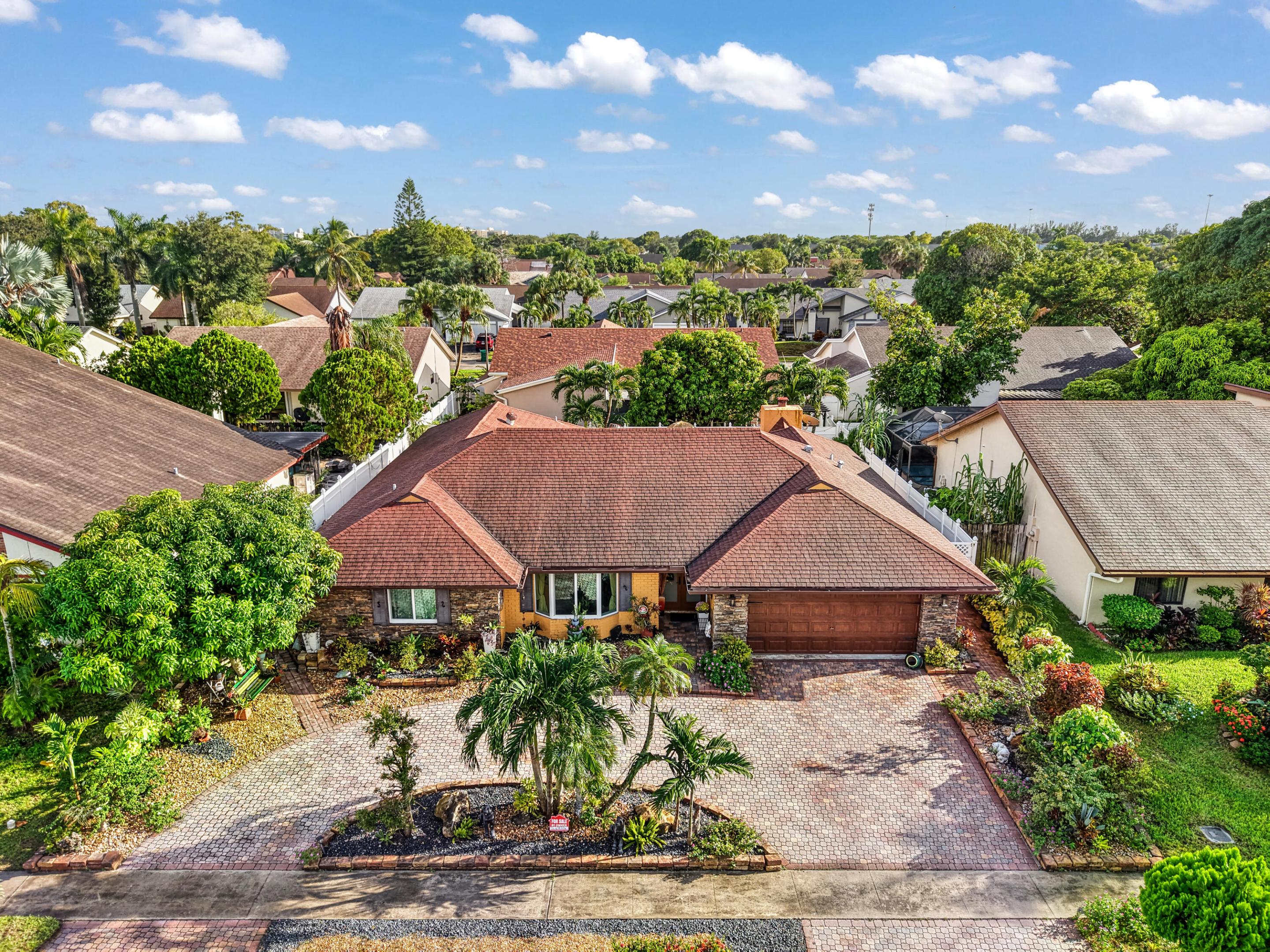 7430 NW 49TH, Lauderhill FL 33319