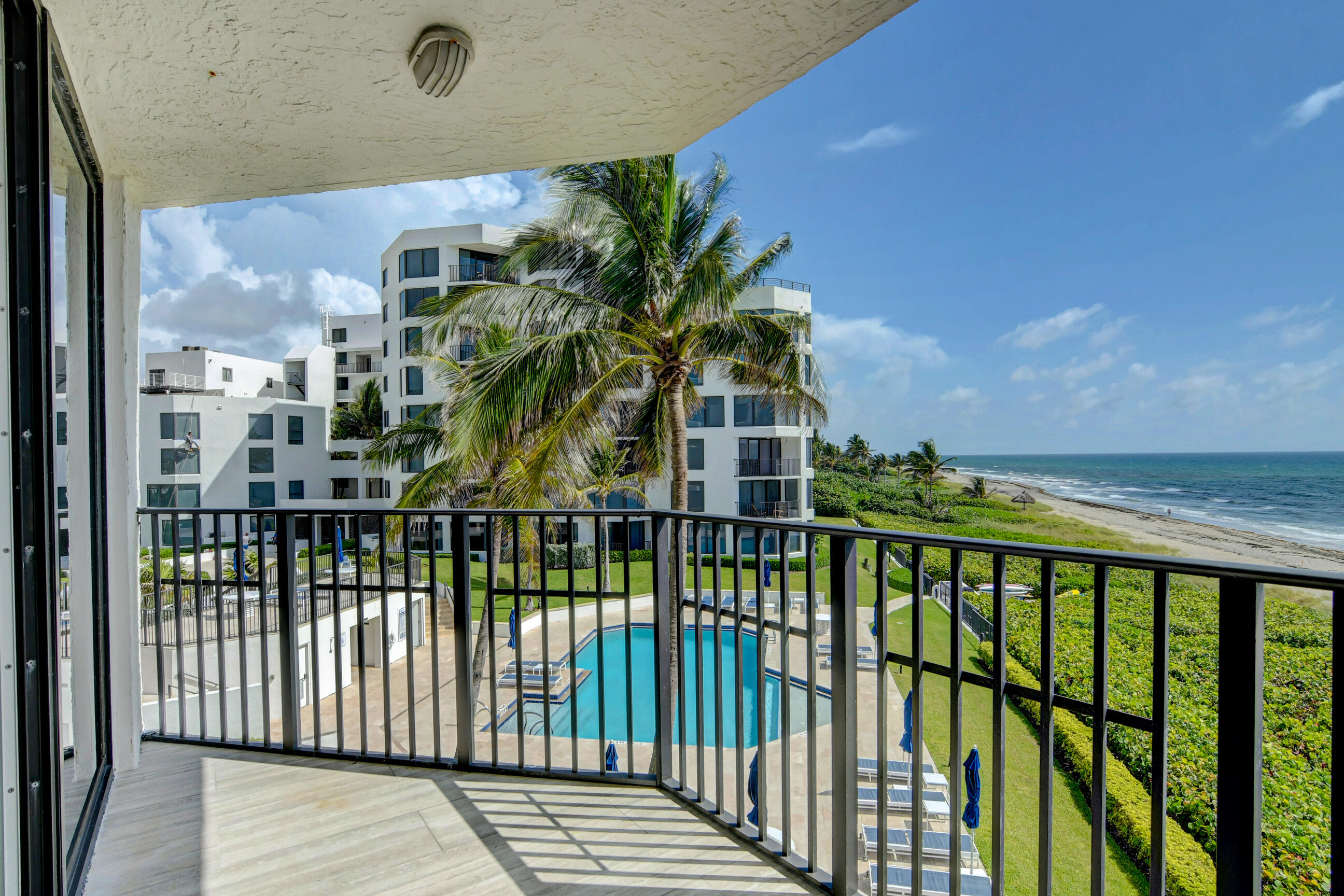 2575 S Ocean #204S, Highland Beach FL 33487