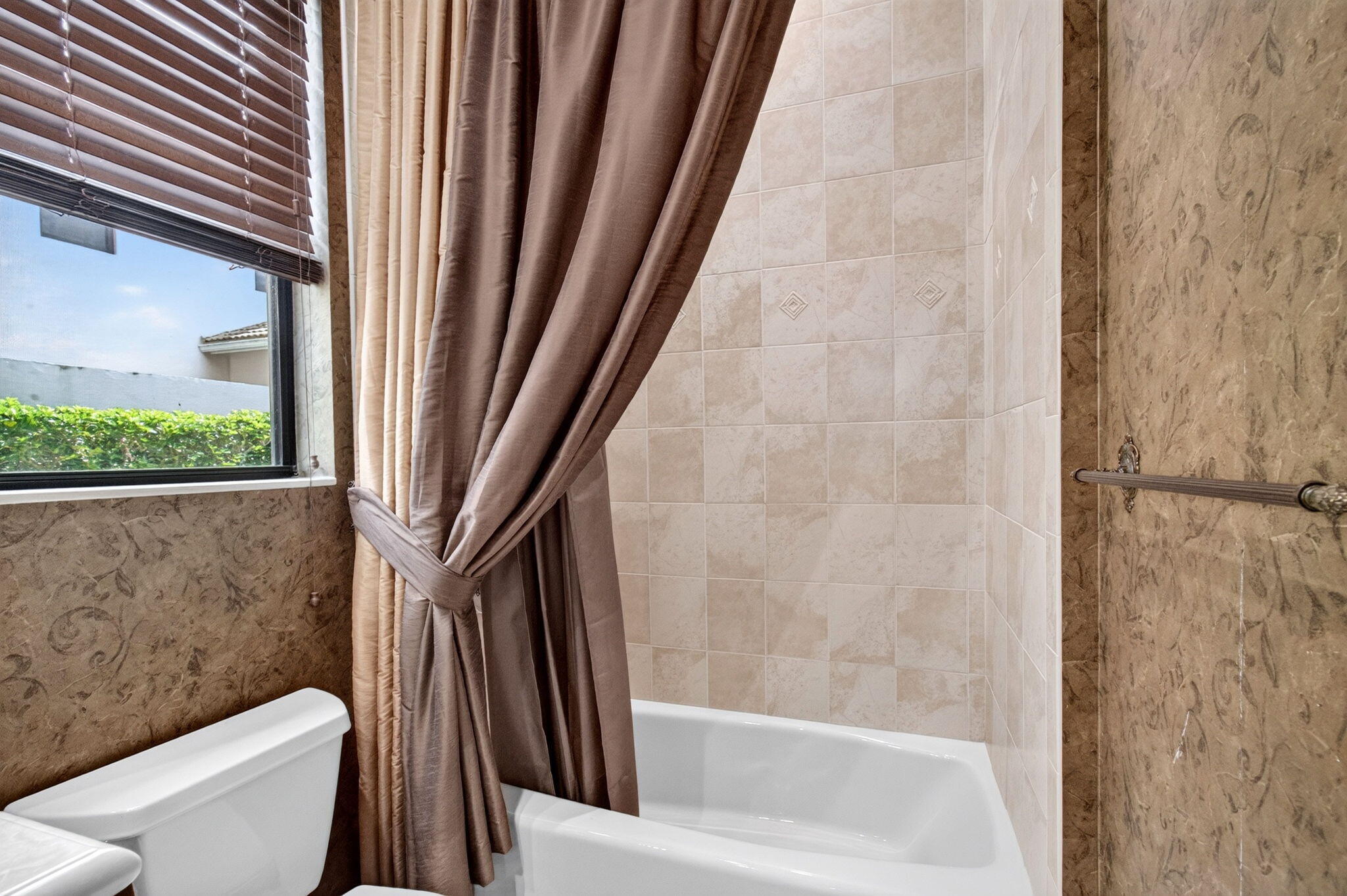 17835 Lake Azure, Boca Raton FL 33496